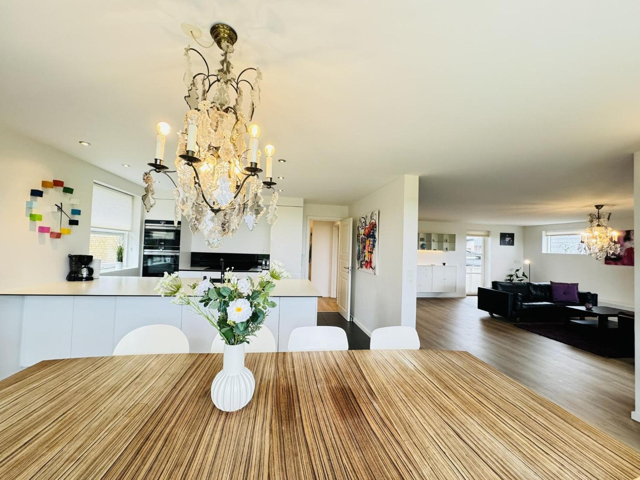 aday - Modern and Charming 5 bedrooms Villa view 4