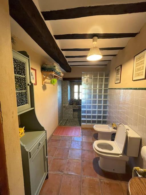 Apaizetxea, caserío en entorno rural entre Bilbao y Vitoria-Gasteiz