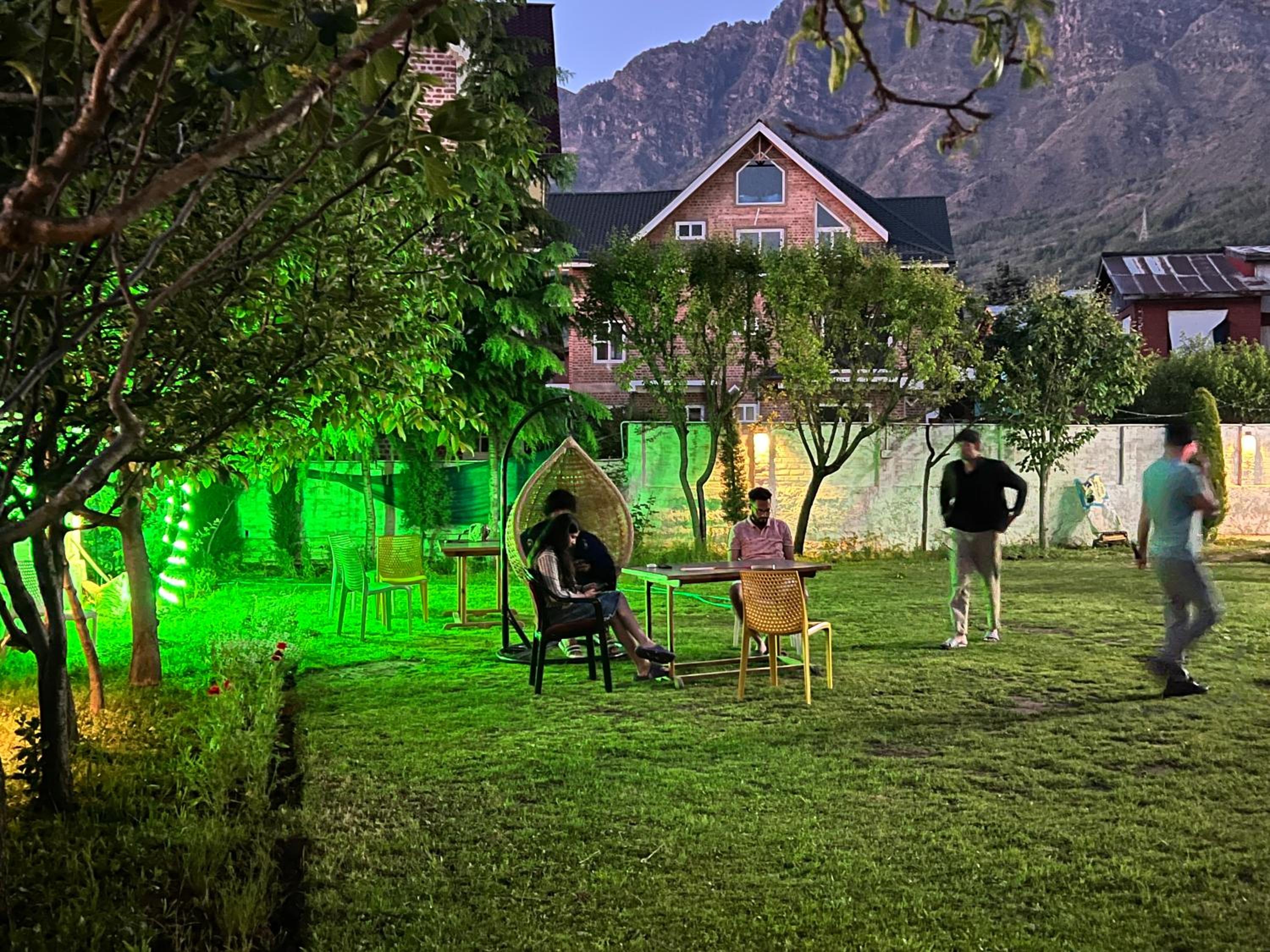 Whostels Srinagar