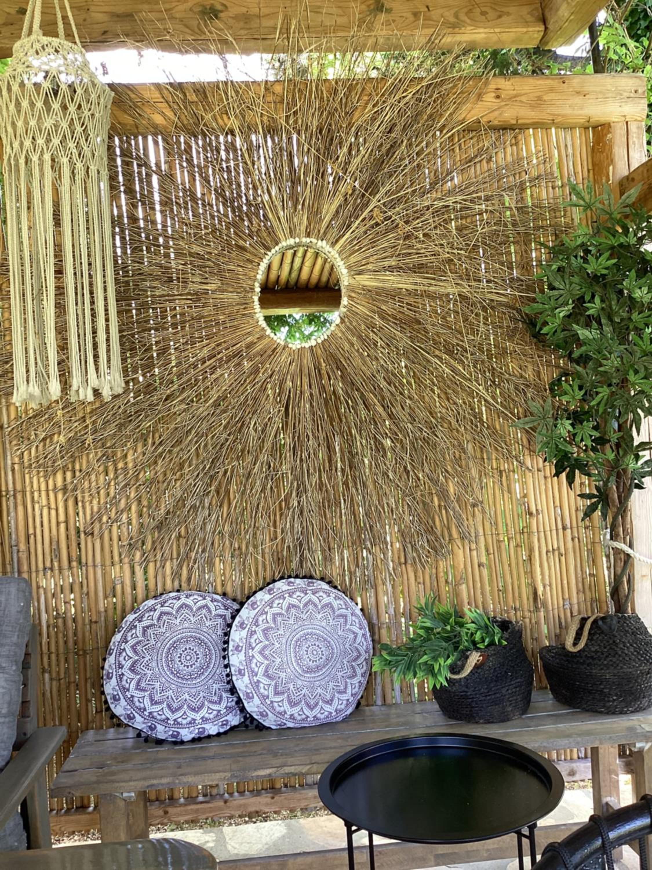 Bangallows Tartaya Residence