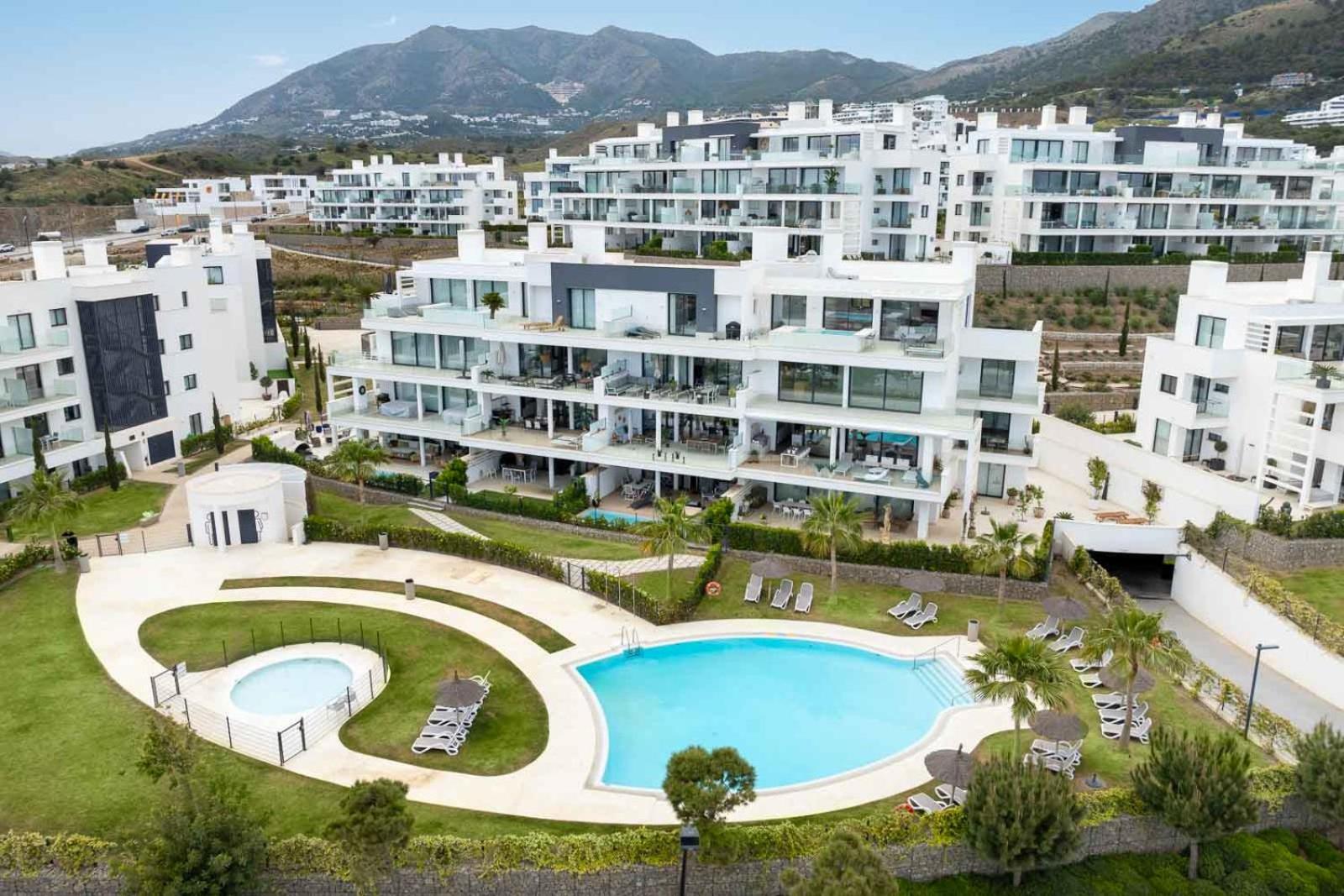 Higueron Blue Skyline View by Alfresco Stays