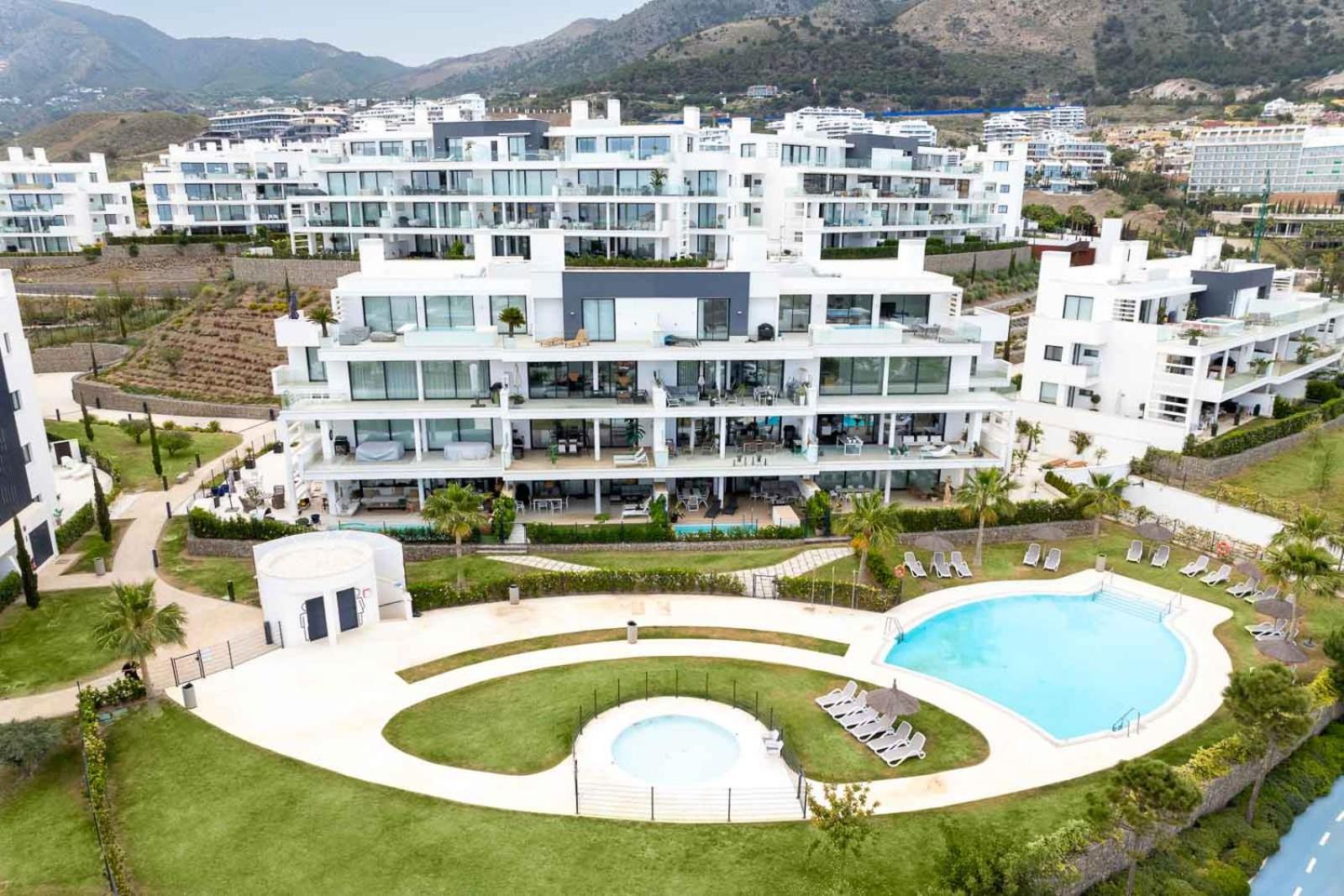Higueron Blue Skyline View by Alfresco Stays