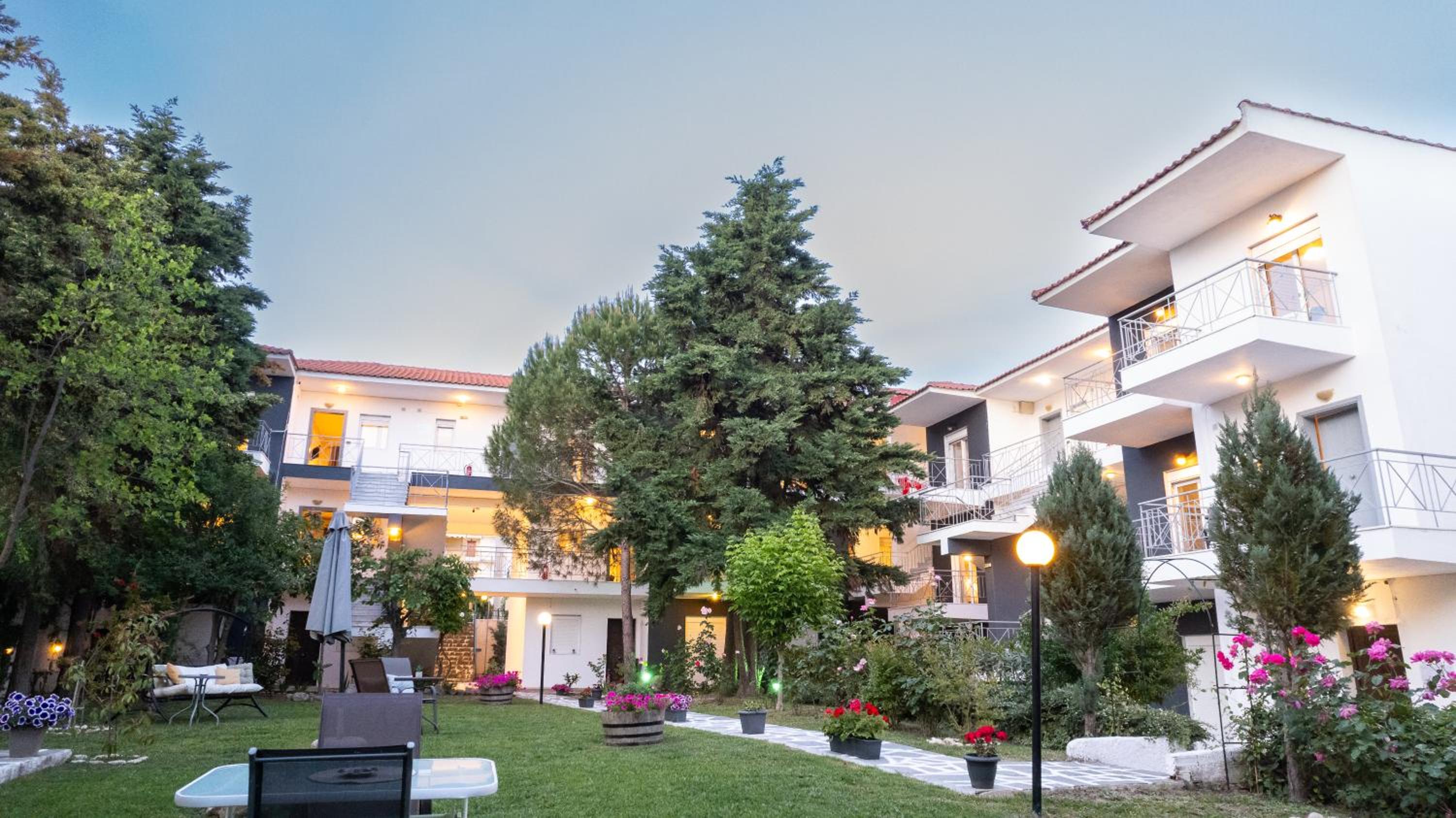 DOMES APARTMENTS
