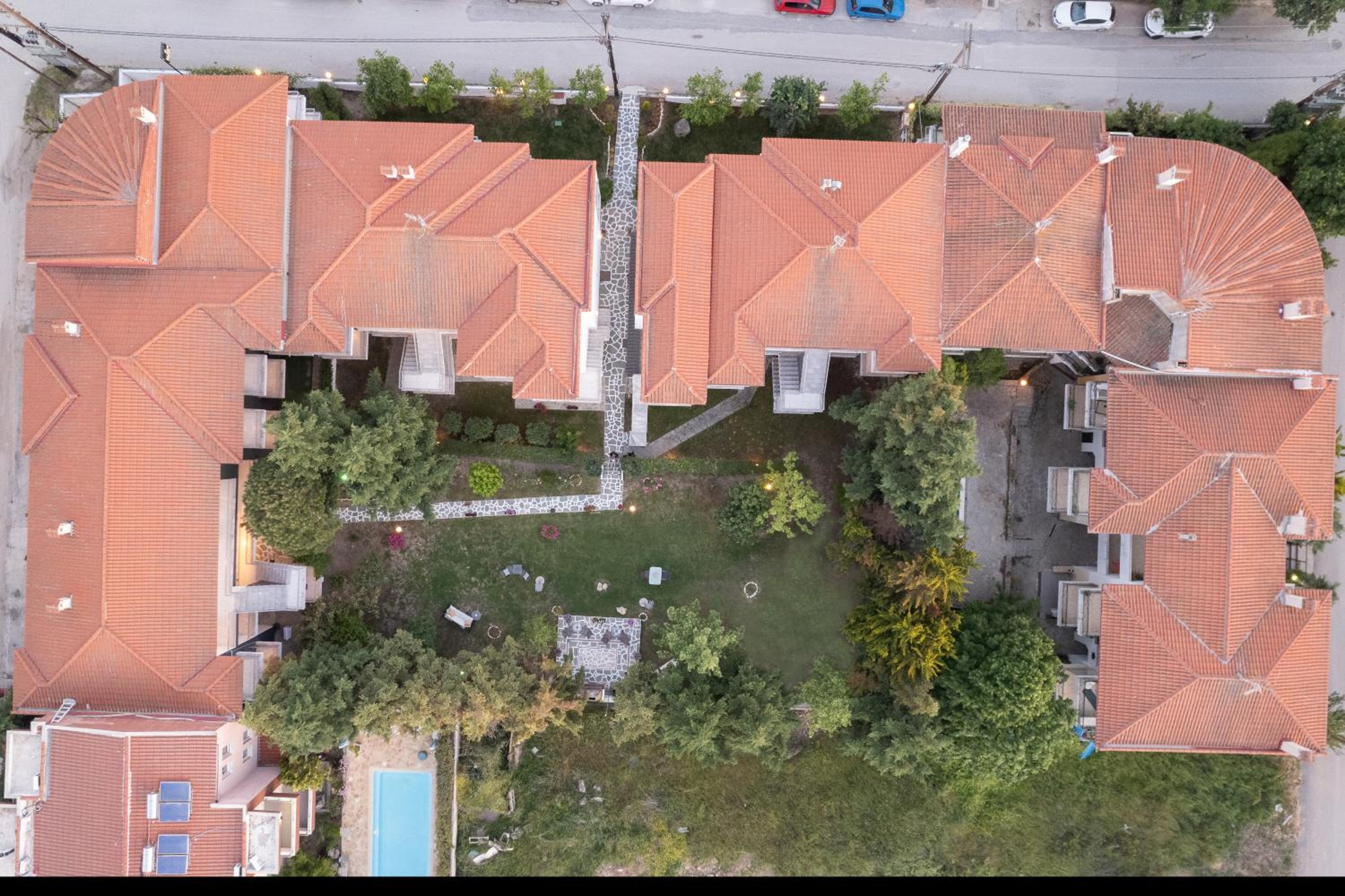 DOMES APARTMENTS