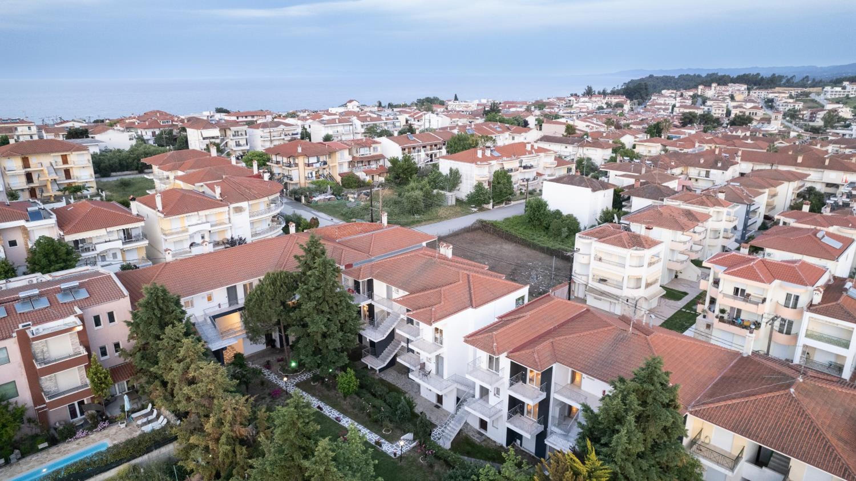 DOMES APARTMENTS