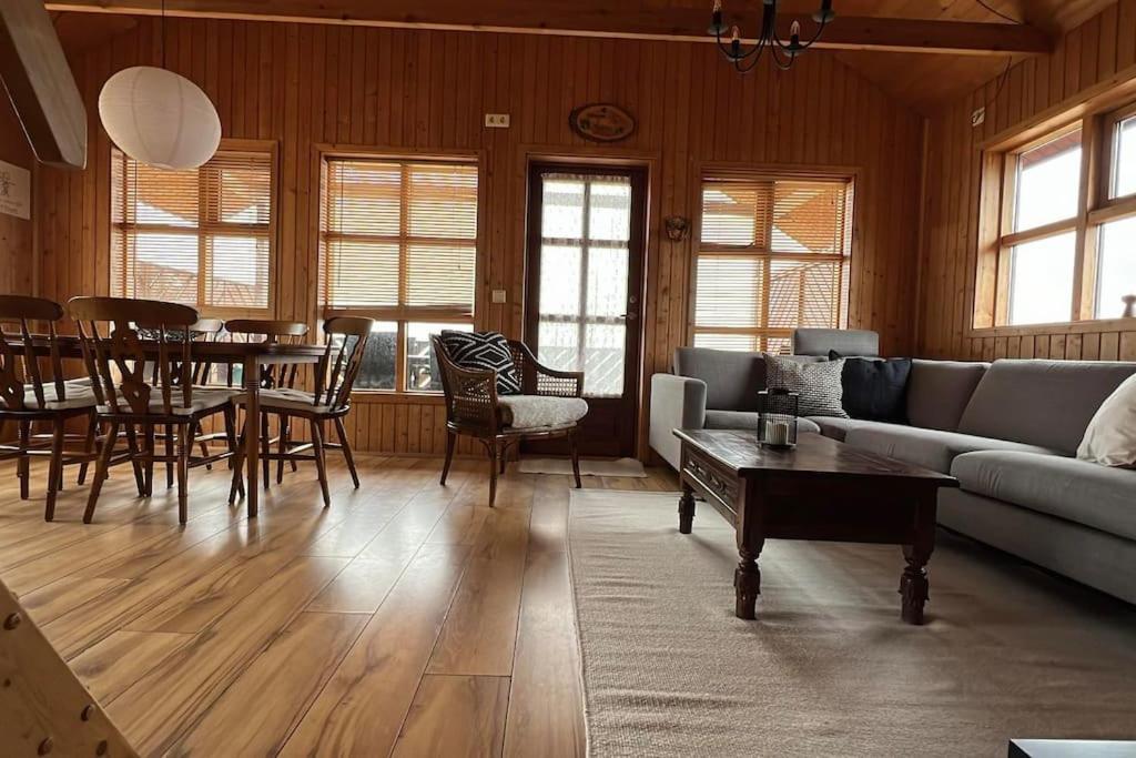 Cozy Cabin near Golden Circle - Private Hot Tub view 5