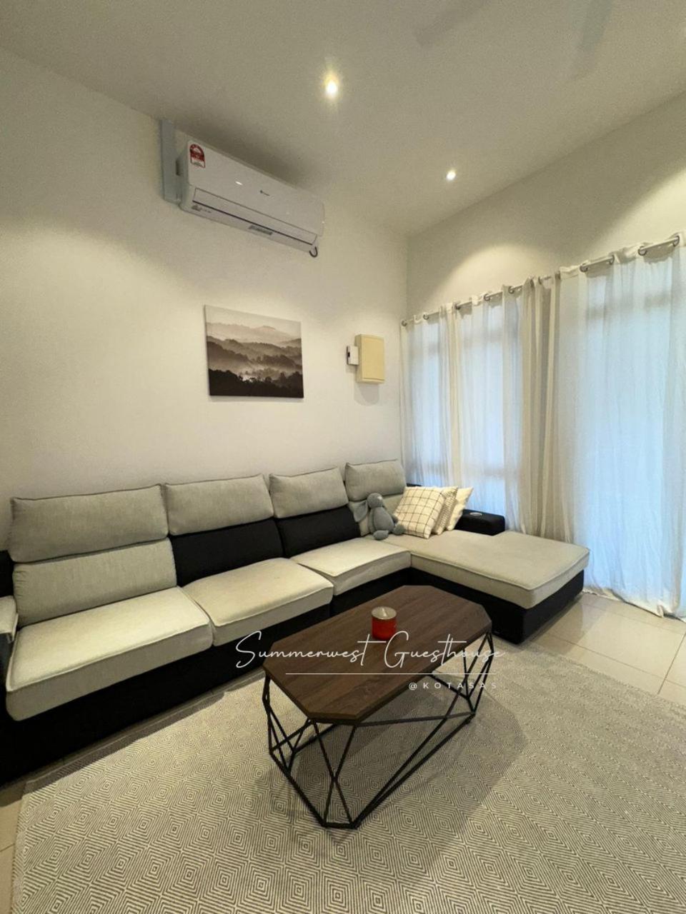 Summerwest Guesthouse photo 2