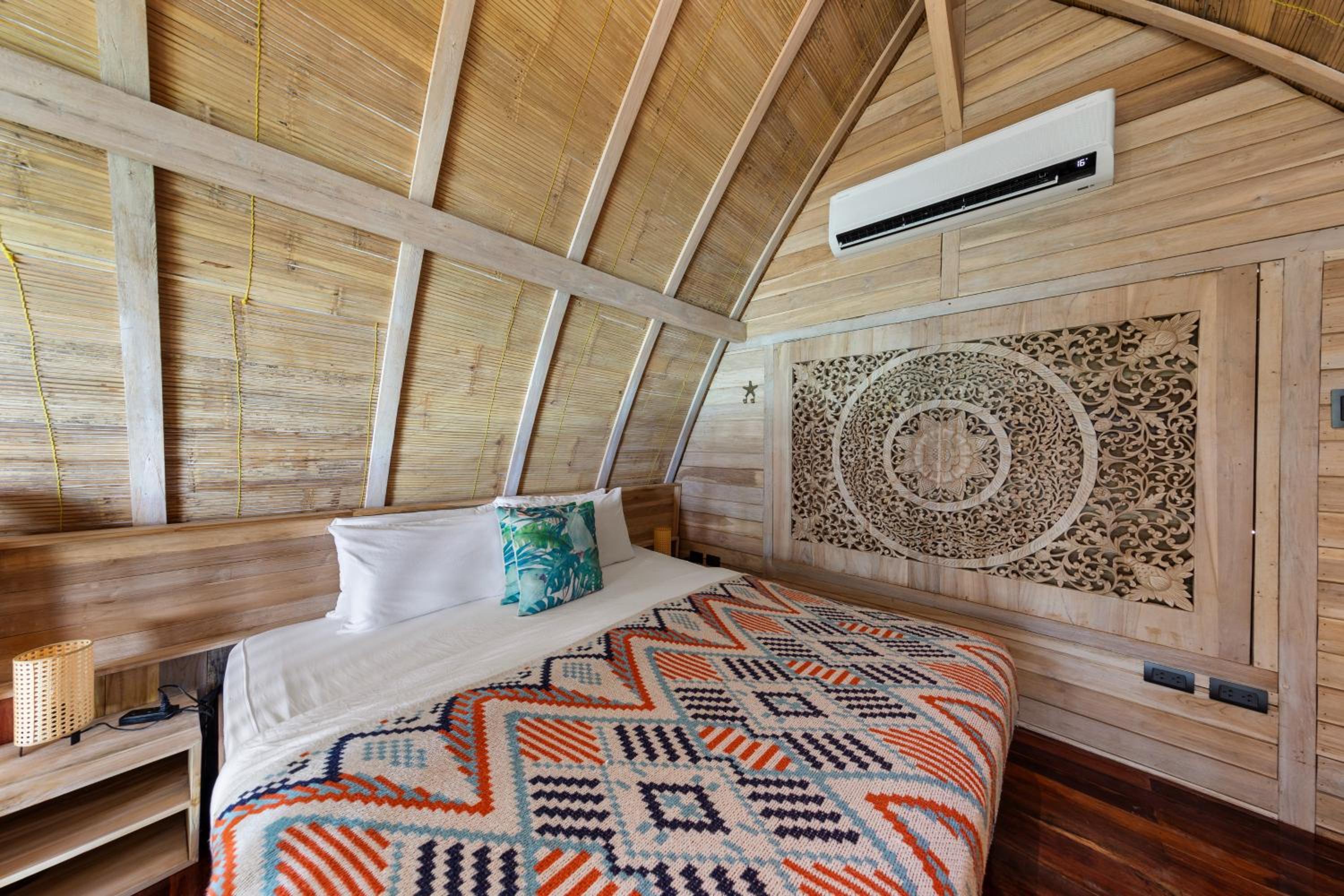 Karuna El Nido Villas