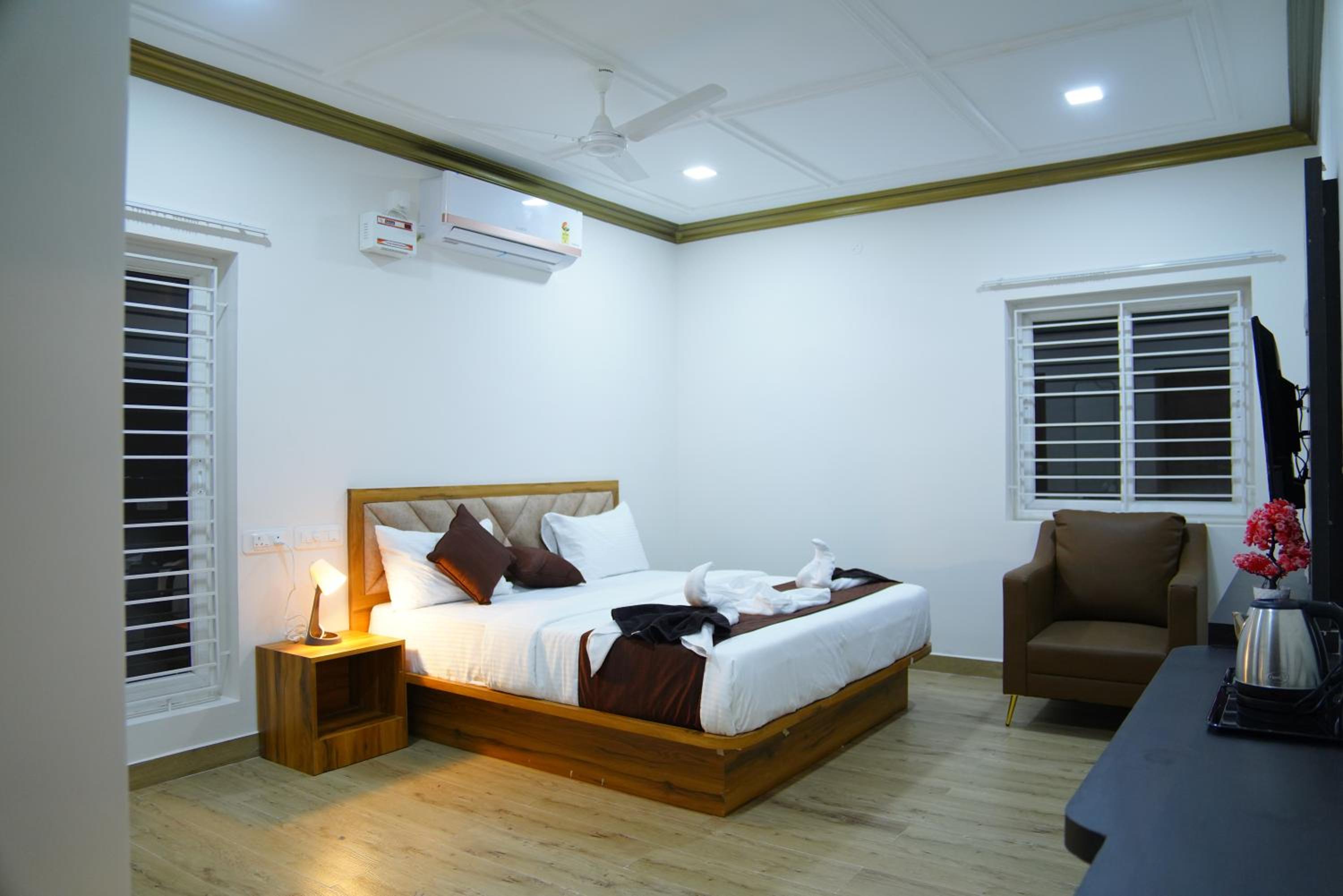 Yercaud Luxury Private Villa view 2