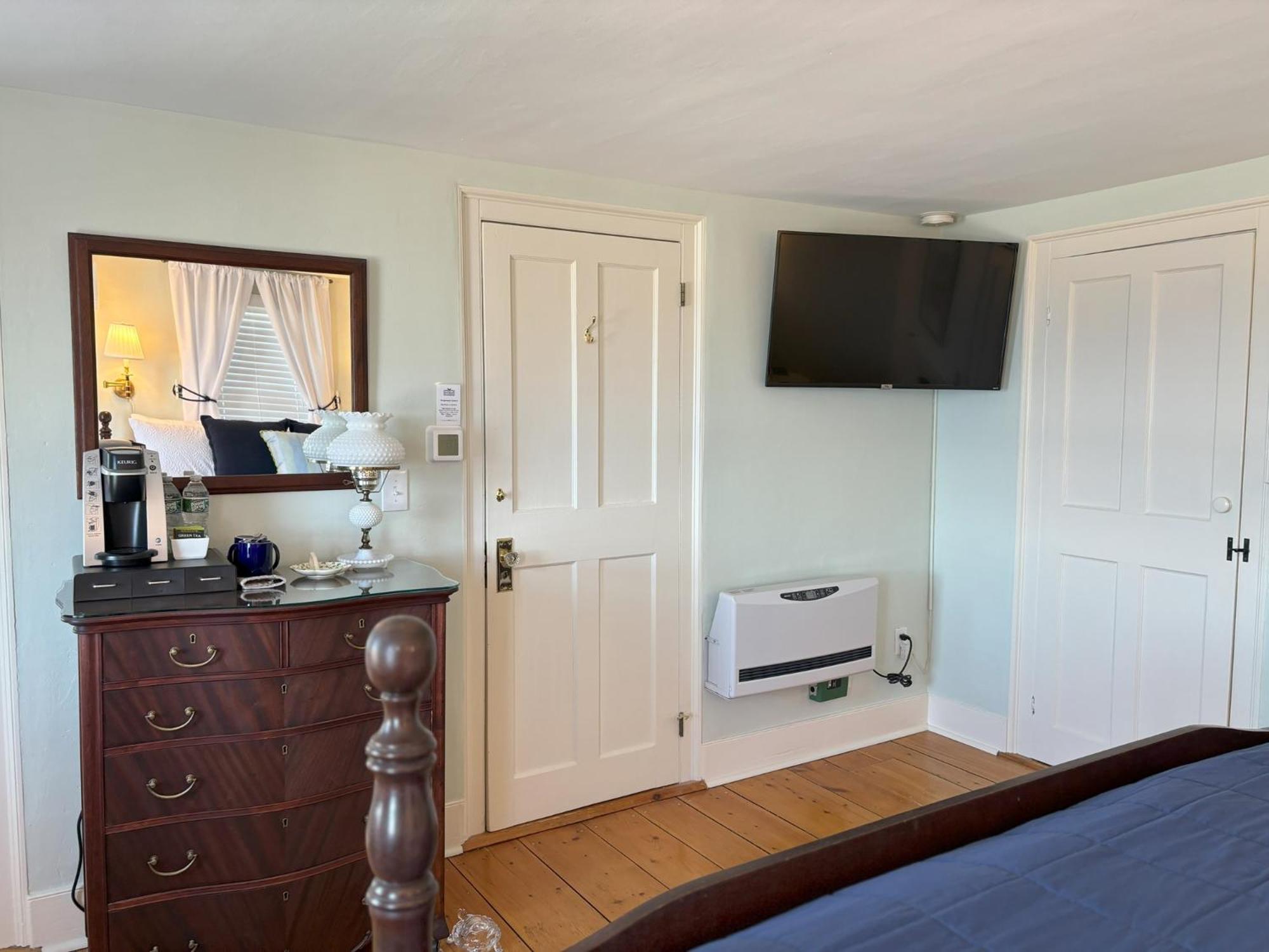 Spouter Inn Bed & Breakfast