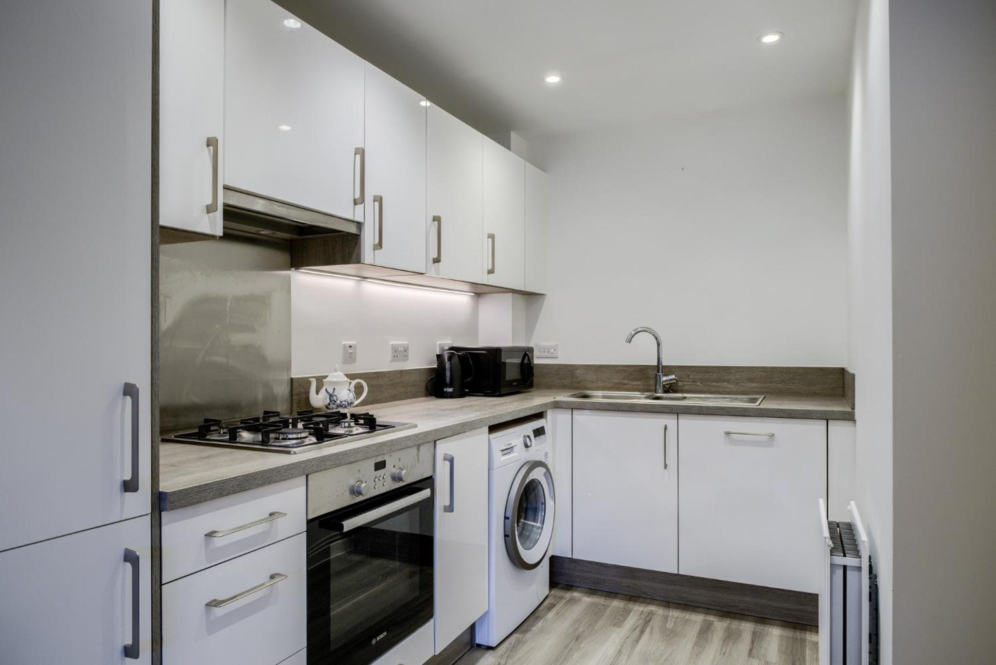 LUX HOME STAYS - BHAM AIRPORT, NEC, JLR and more