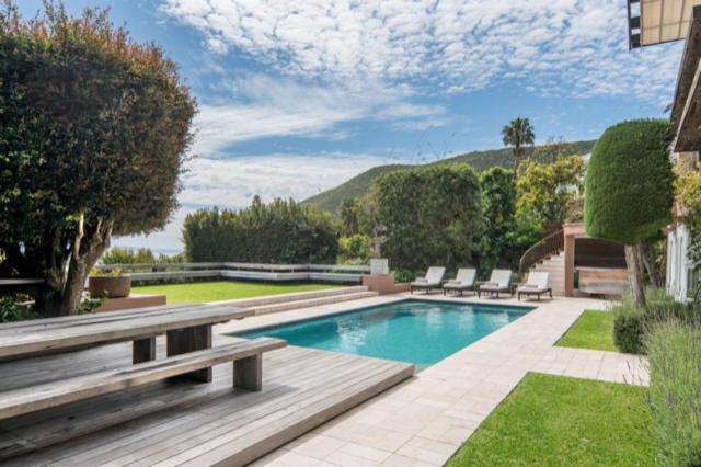 Fresnaye House