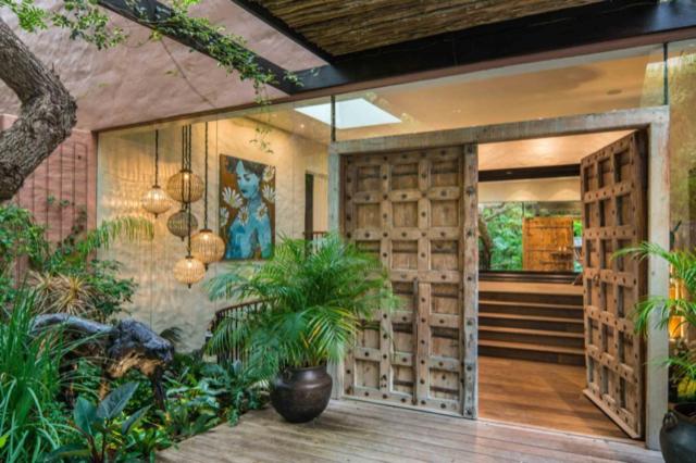Fresnaye House