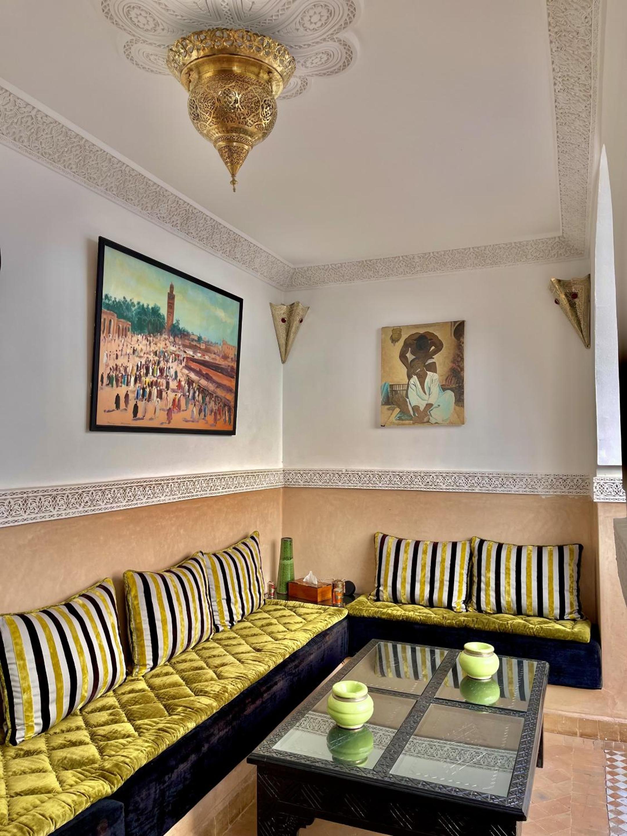 lounge