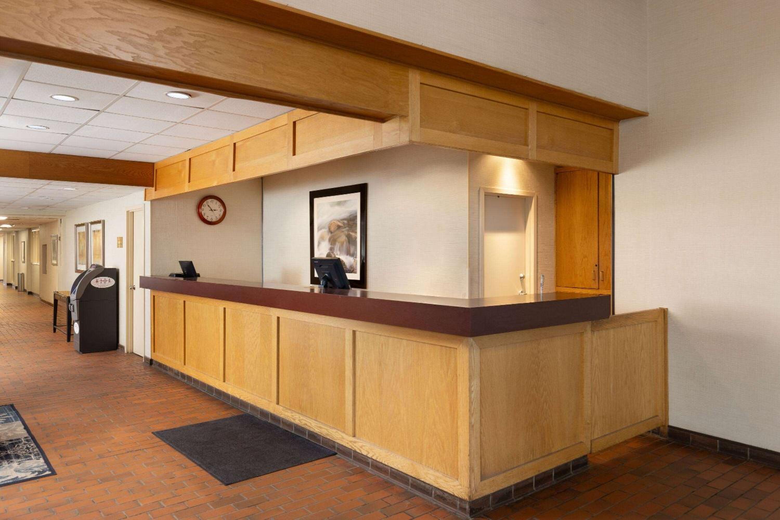 Thunder Bay Vacations - Travelodge by Wyndham Thunder Bay ON - Property Image 5