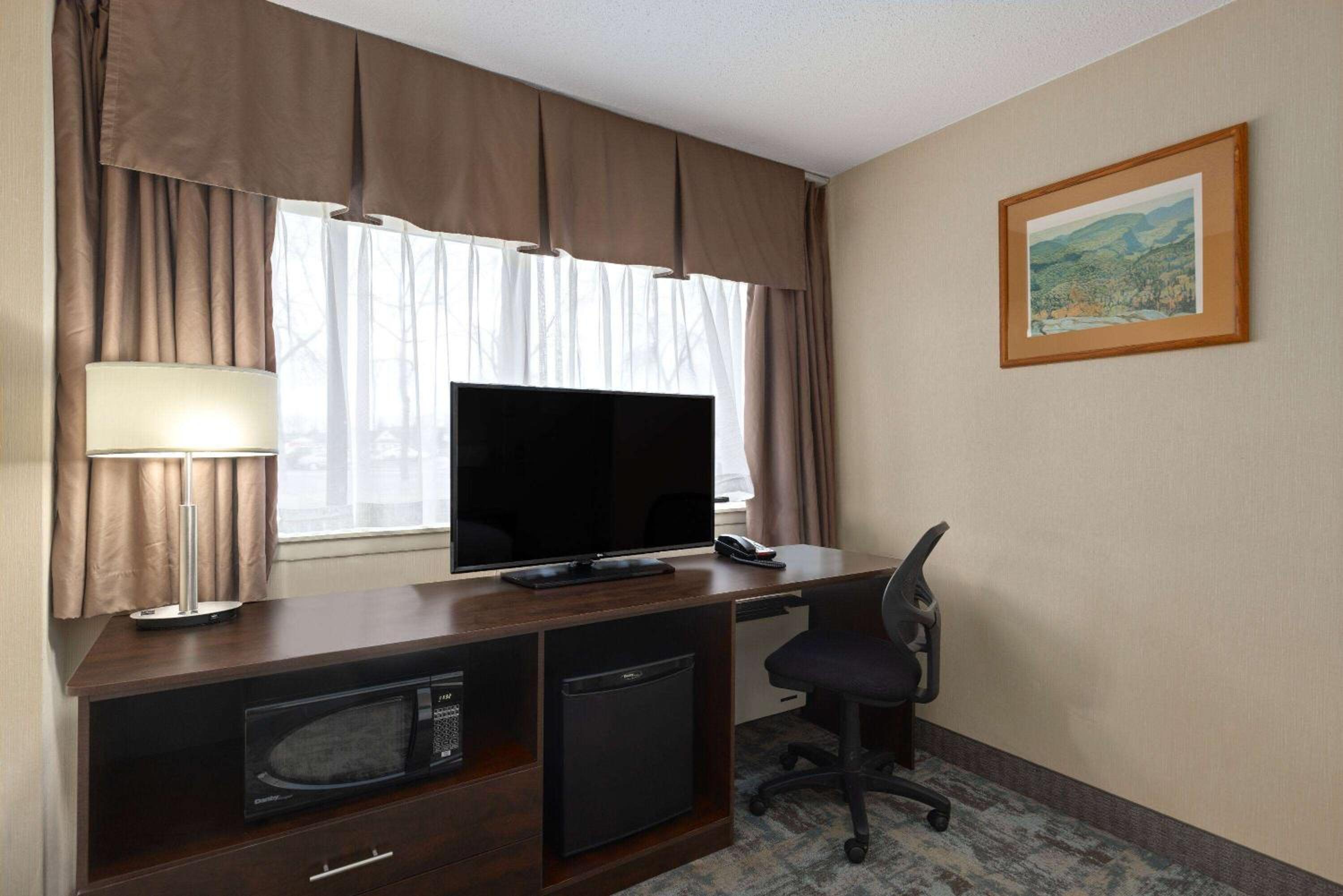 Thunder Bay Vacations - Travelodge by Wyndham Thunder Bay ON - Property Image 8