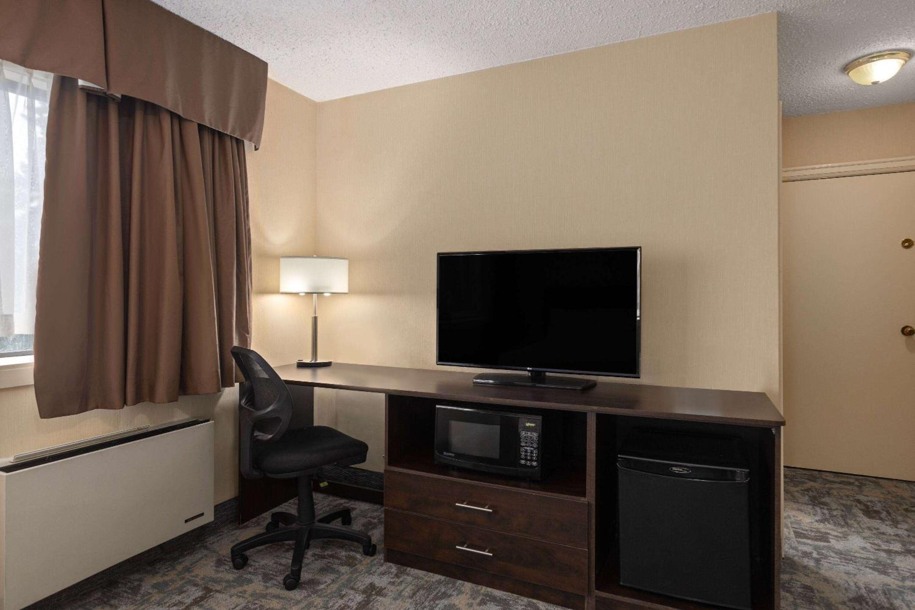 Thunder Bay Vacations - Travelodge by Wyndham Thunder Bay ON - Property Image 11