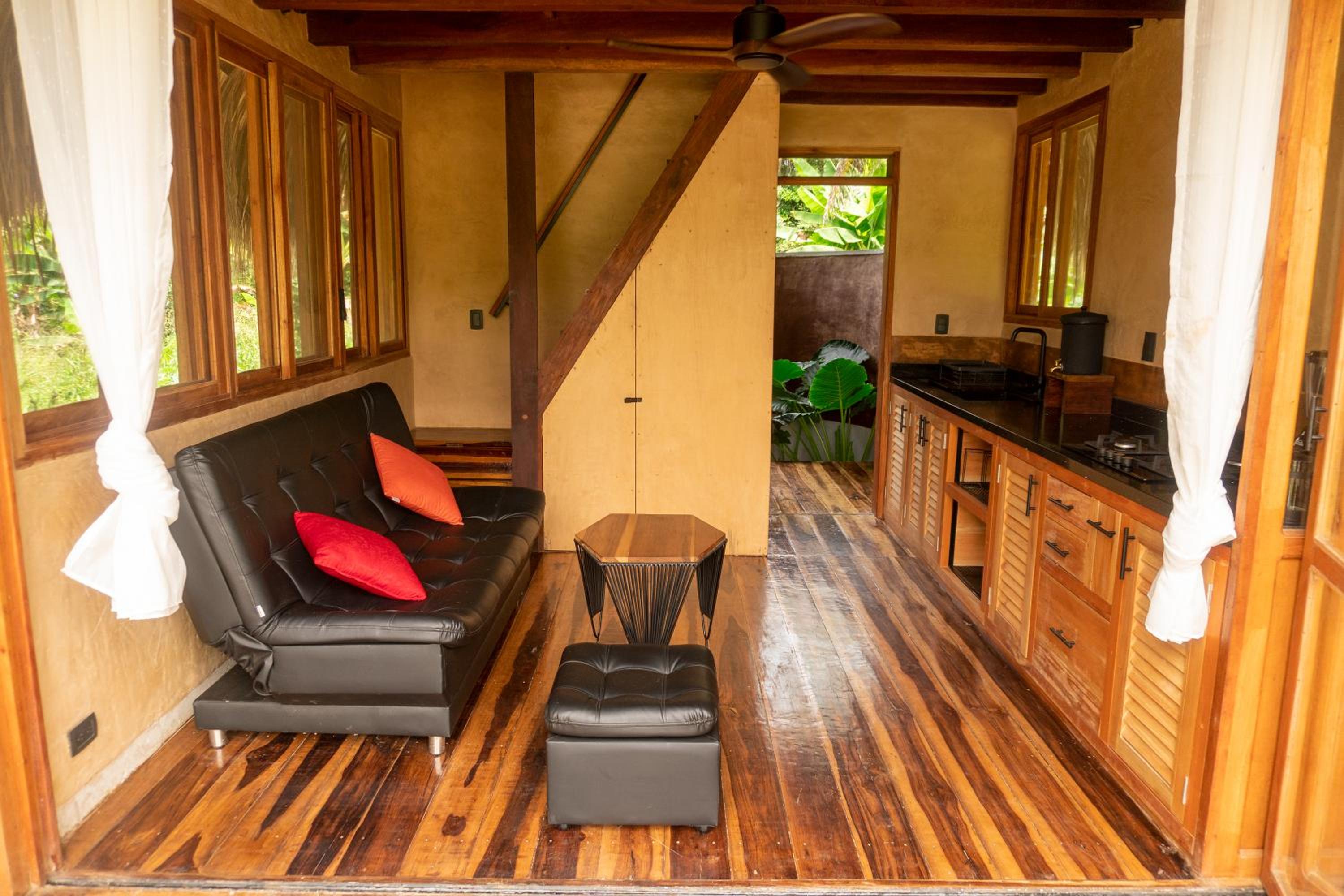 Cabañas con Jacuzzi, Tayrona vía Palomino - Villa Puy
