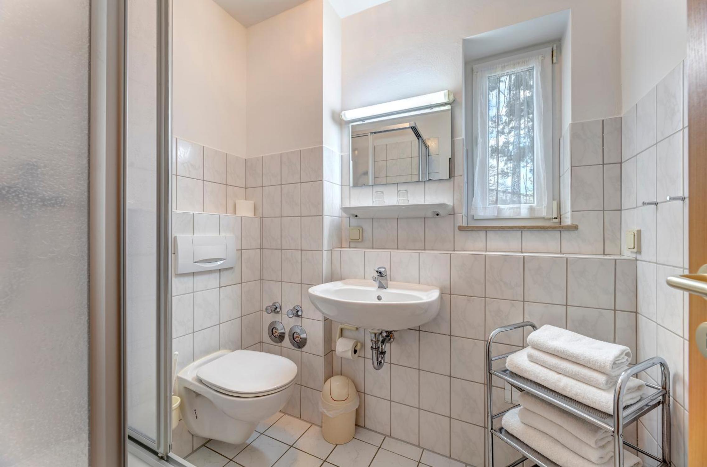Am Schloonsee Haus C - Apartments mit Strandkorb view 4