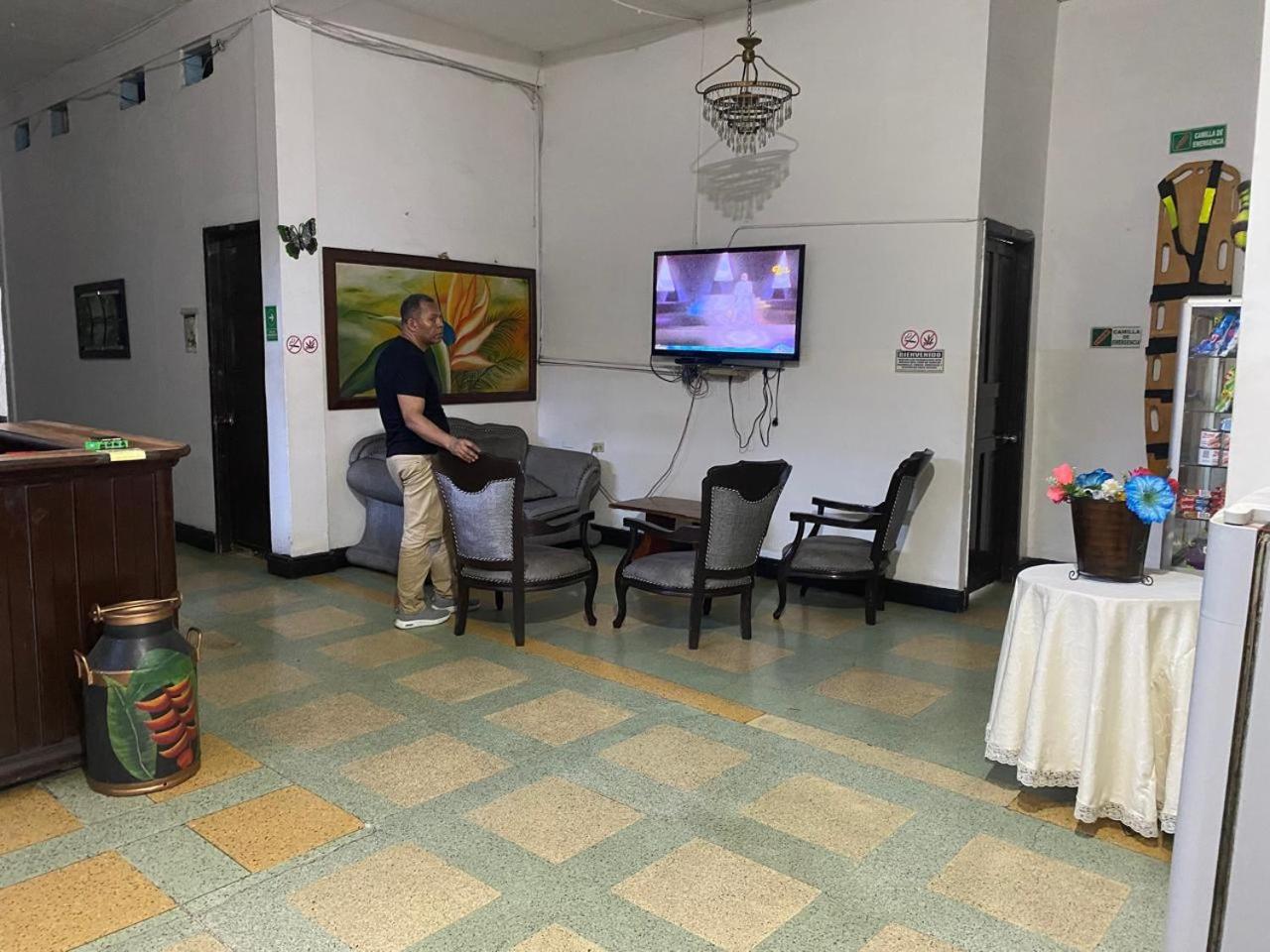 HOSTAL YAPURA