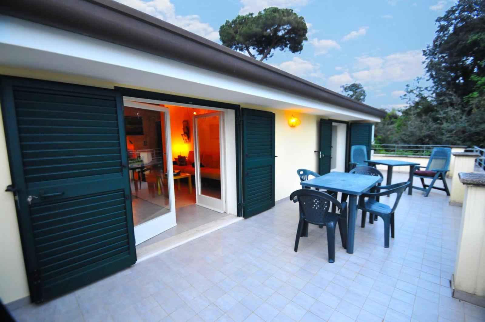 Appartamento Il Pontile view 2