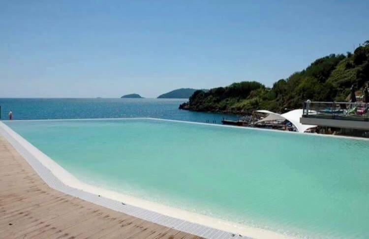 La Casa sulla Baia incluso ingresso alla spiaggia Baia Blu
