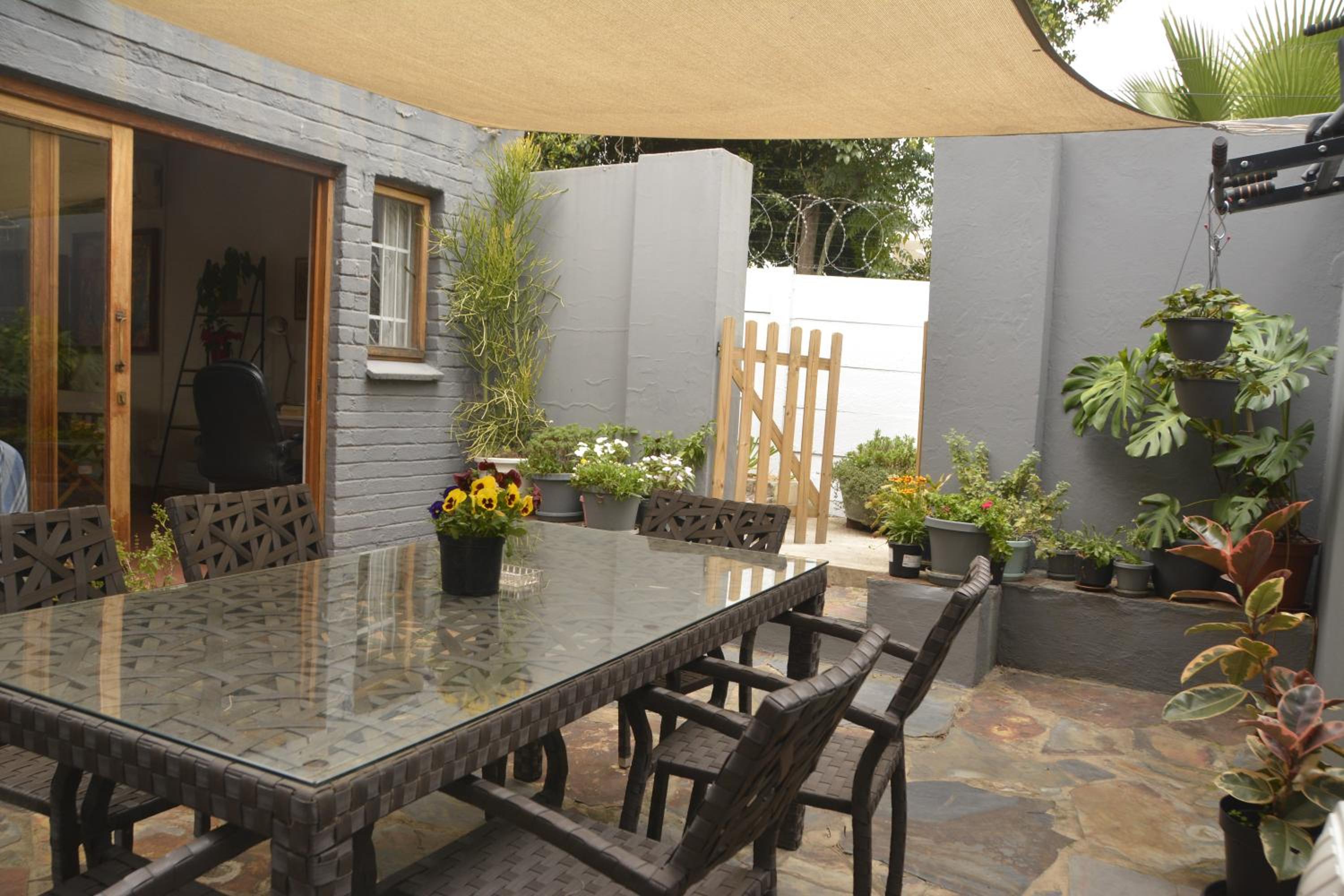 Pender House Cottage Melrose