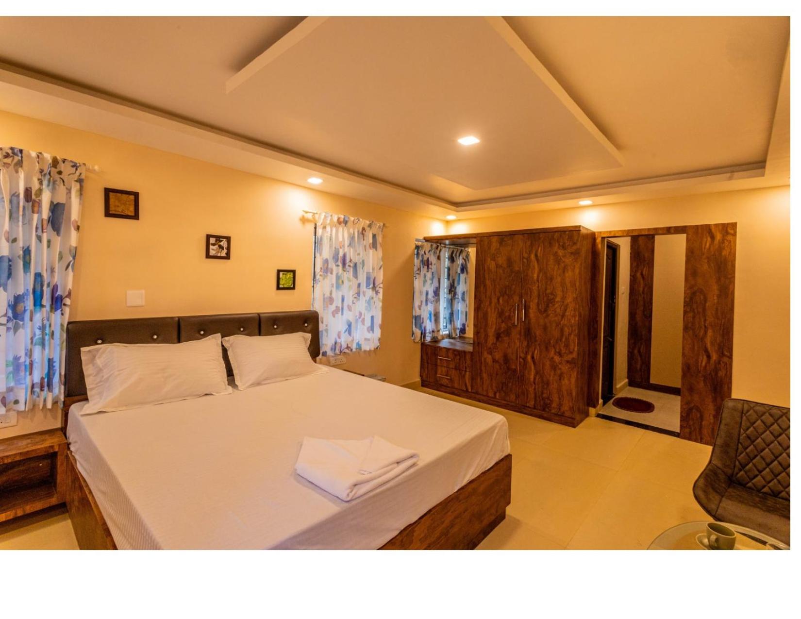 Den Villa view 4