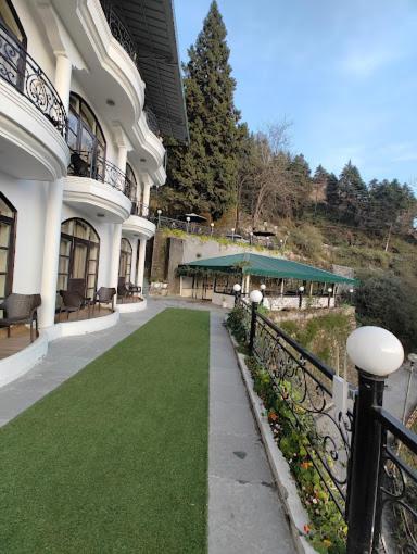 Entranceway Resort