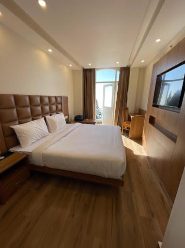 Entranceway Resort