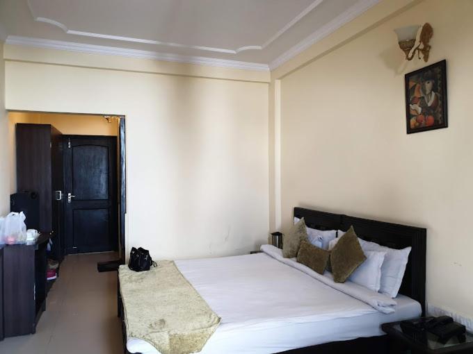 Entranceway Resort