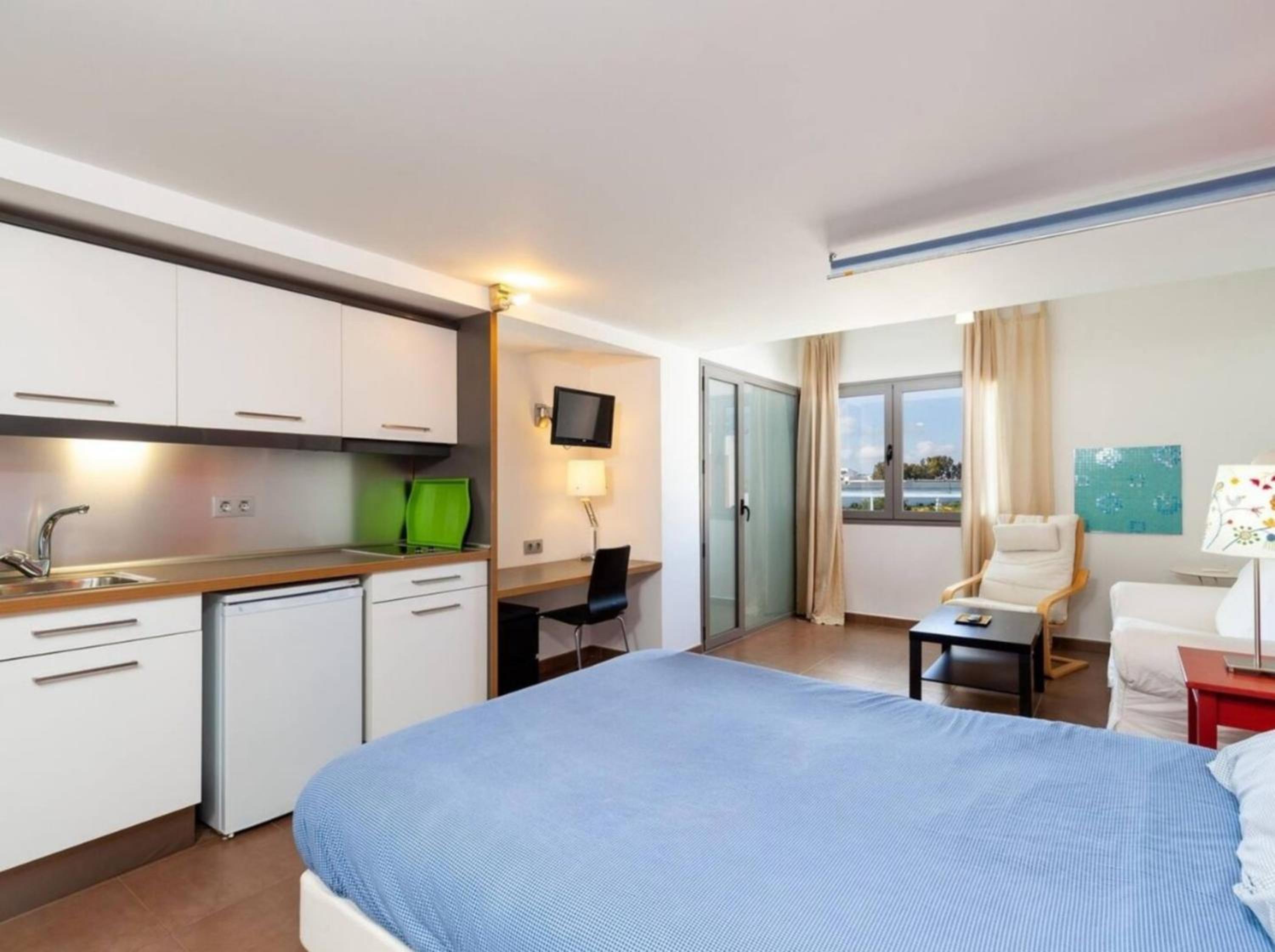 Apartamentos ALAZUL Lofts