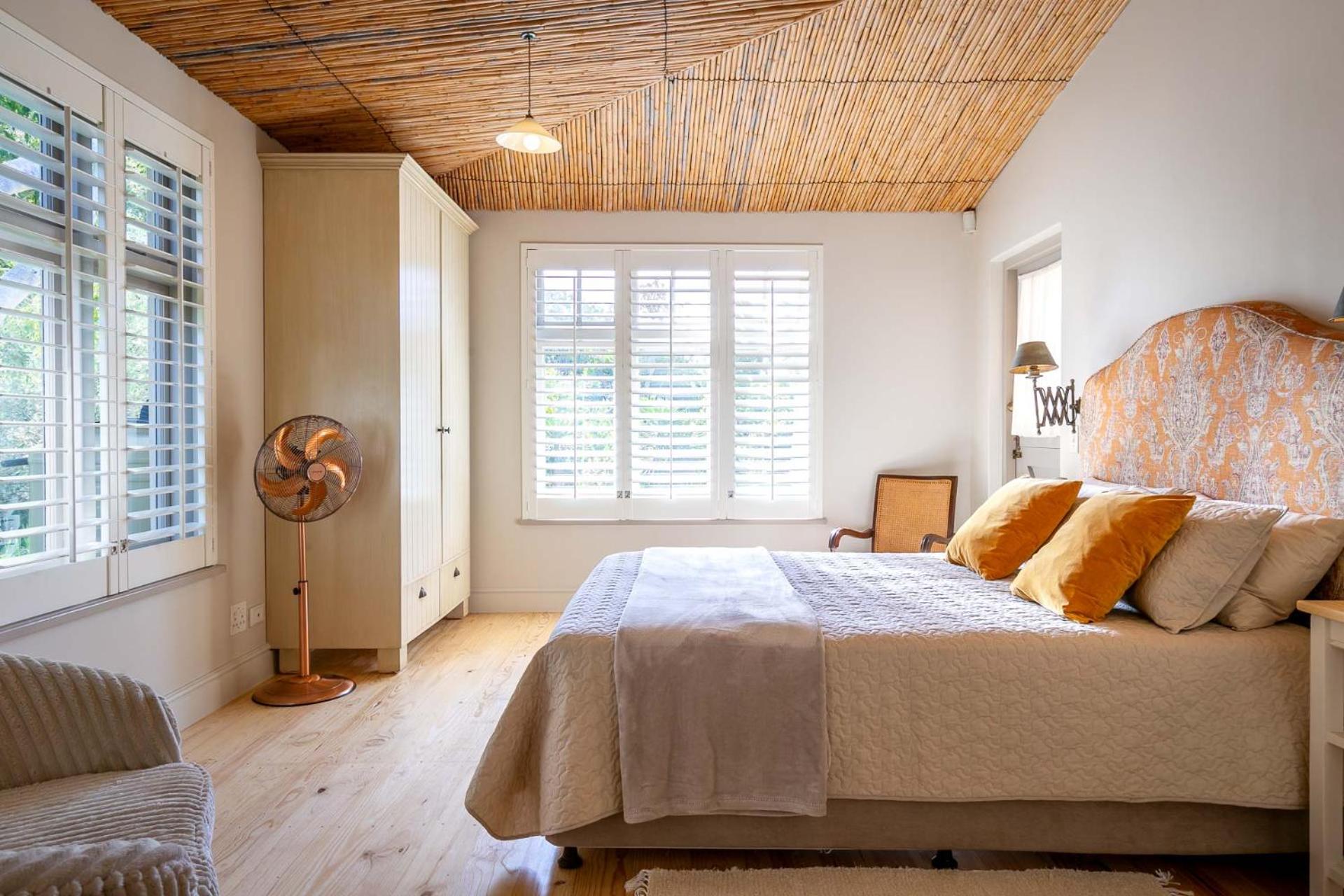Kloof House - with solar backup power