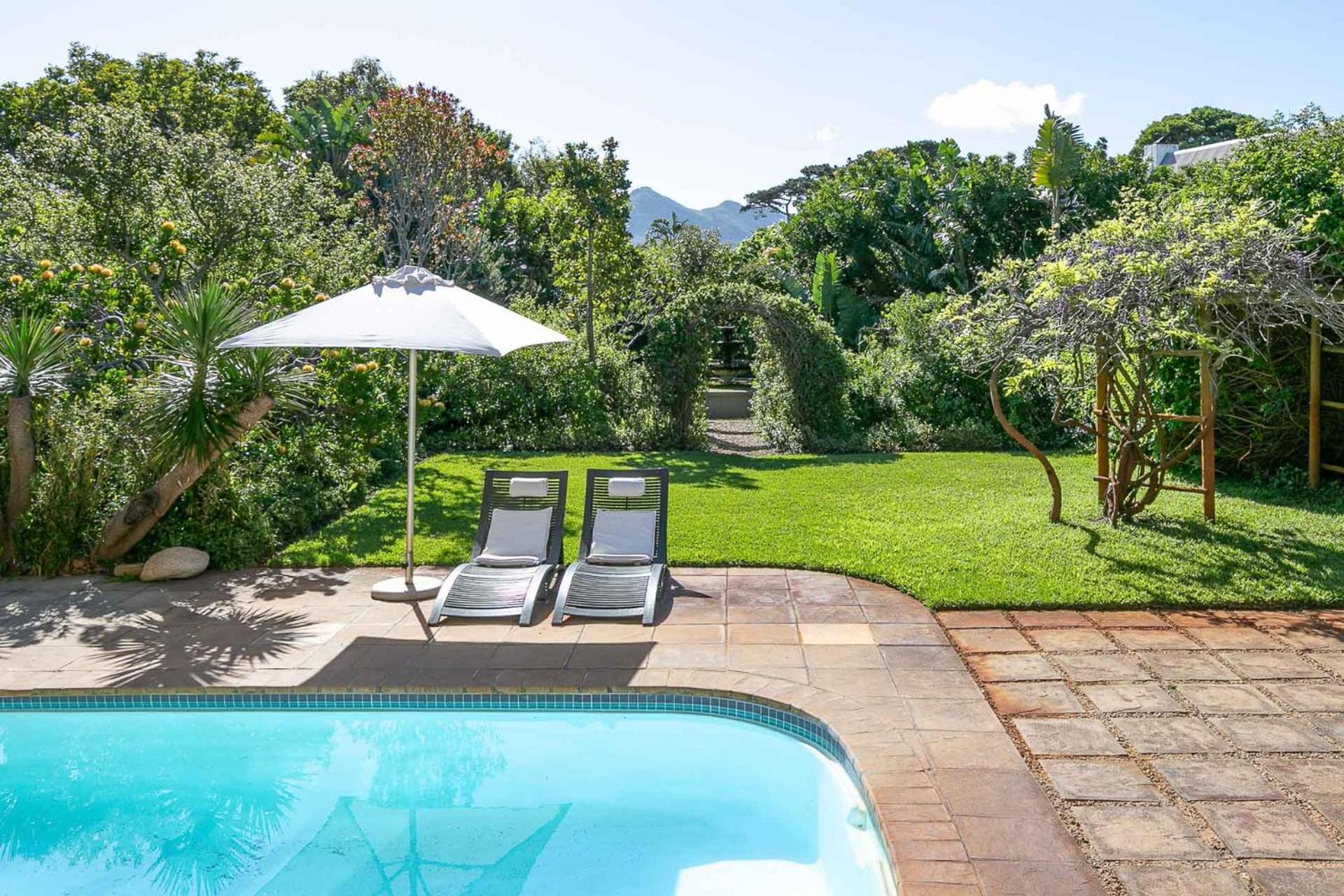 Kloof House - with solar backup power