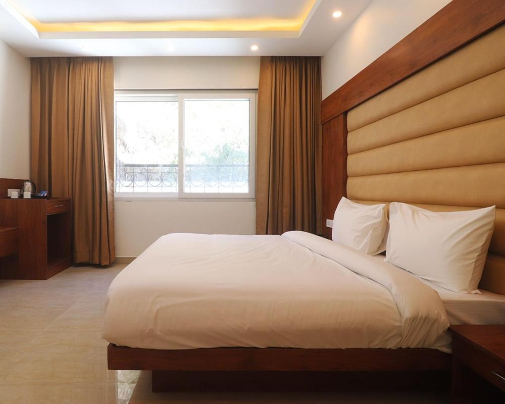 Hotel Loftiness