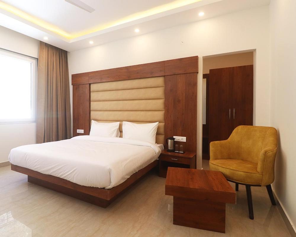 Hotel Loftiness