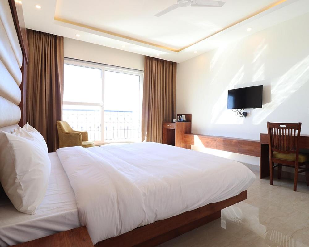 Hotel Loftiness
