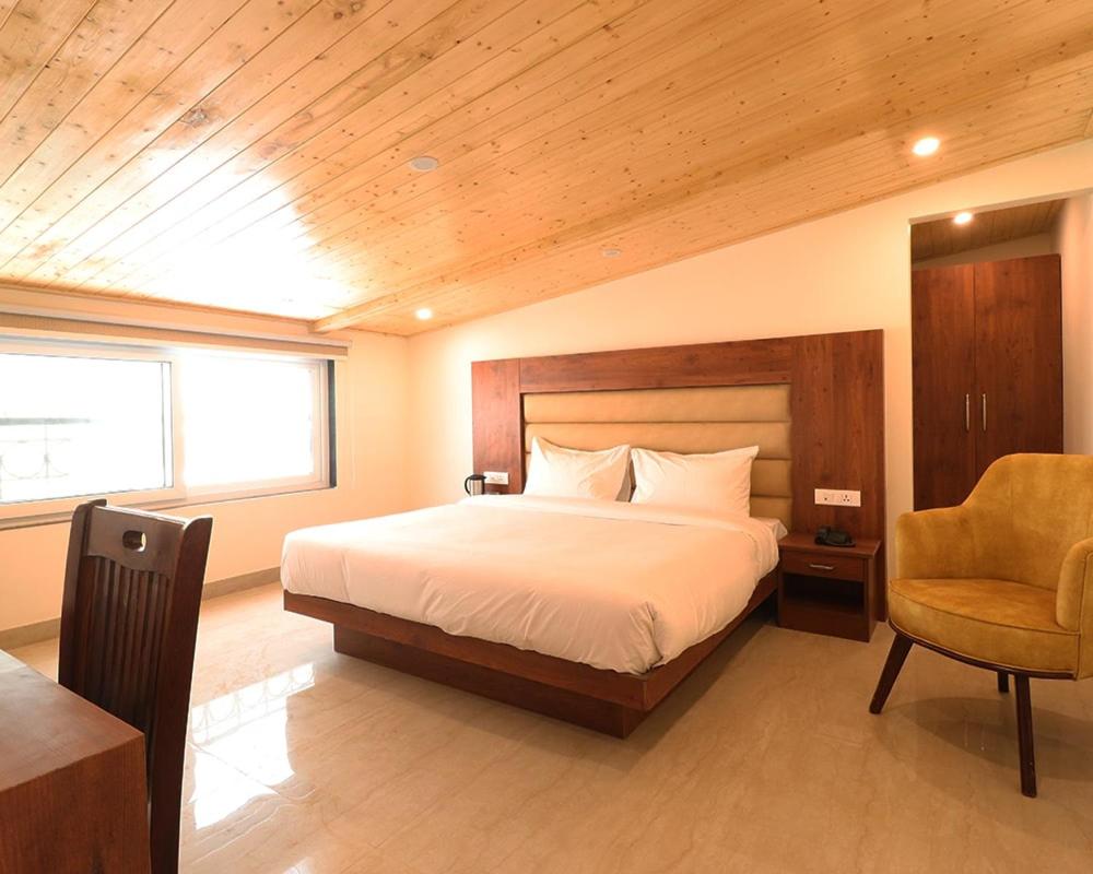 Hotel Loftiness