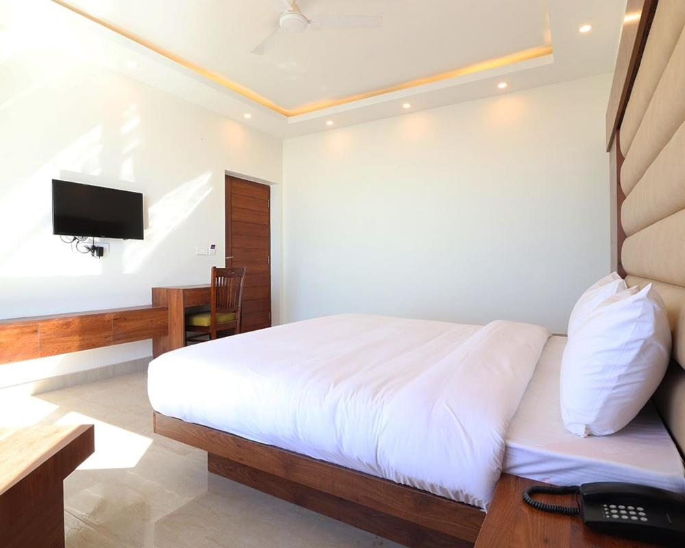 Hotel Loftiness