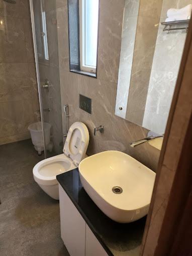Hotel Loftiness