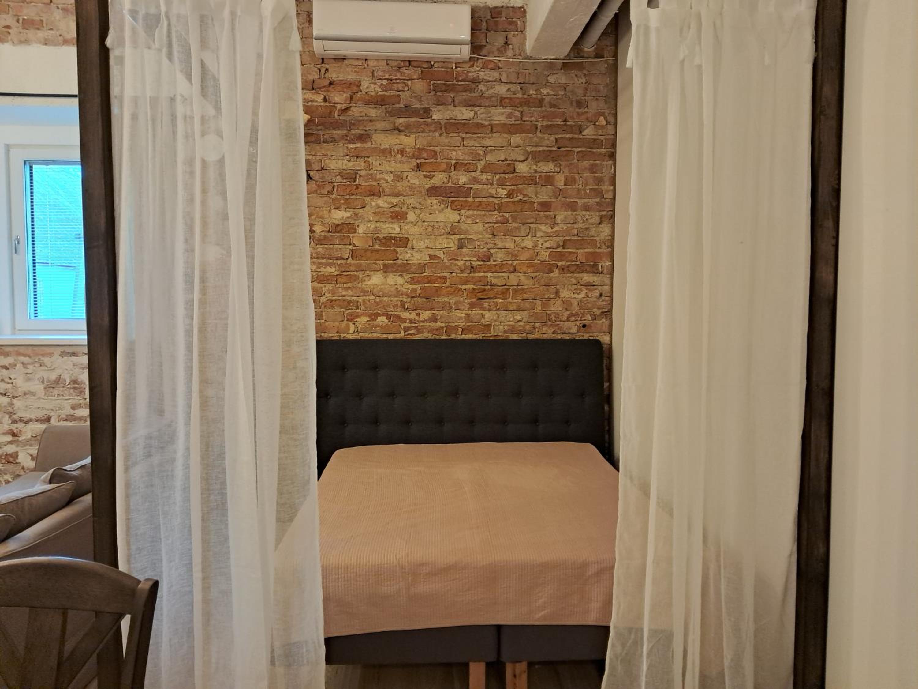 Crystal apartment