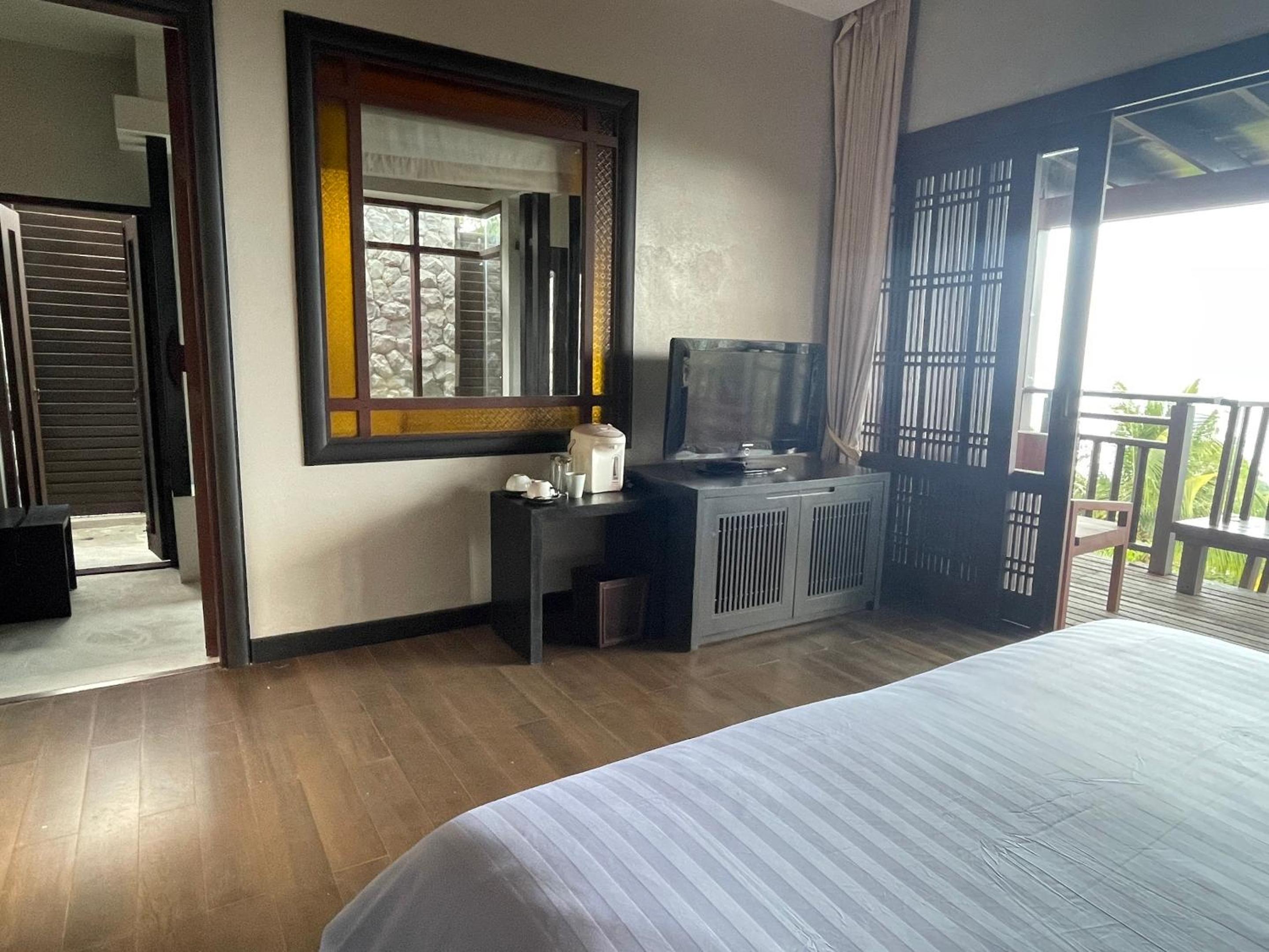 Bhundhari Residence Koh Samui