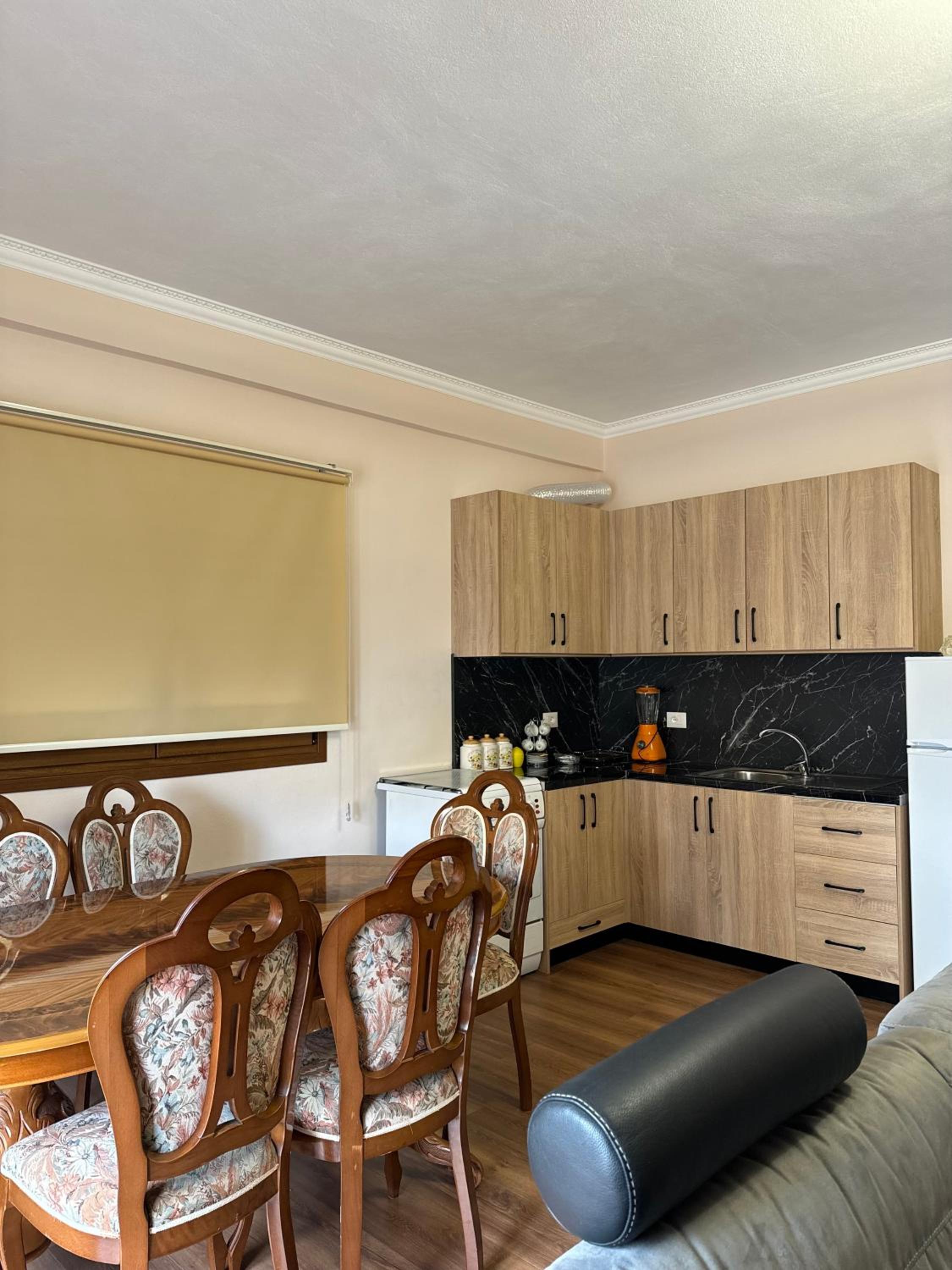 KMK Apartments