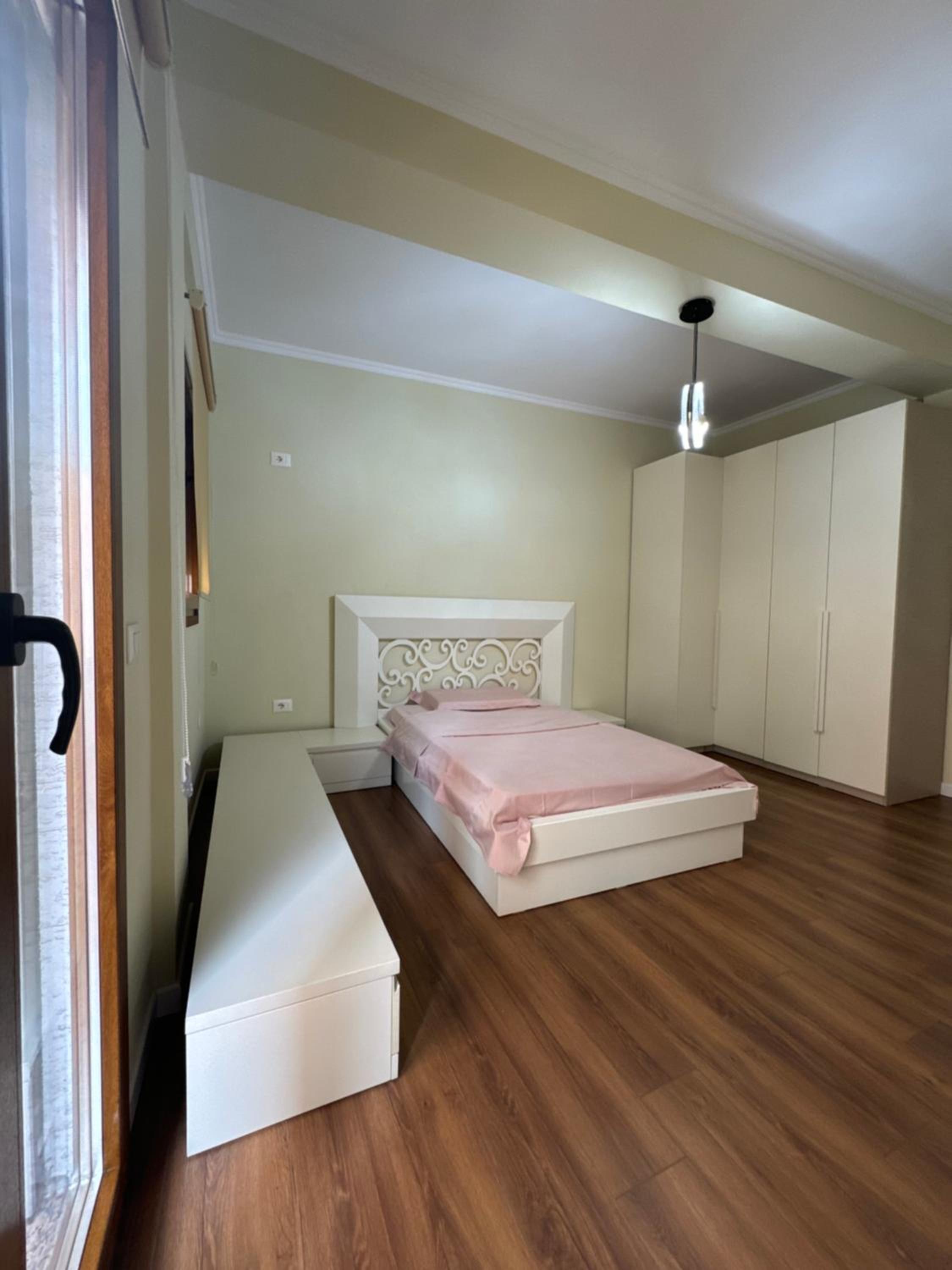 KMK Apartments