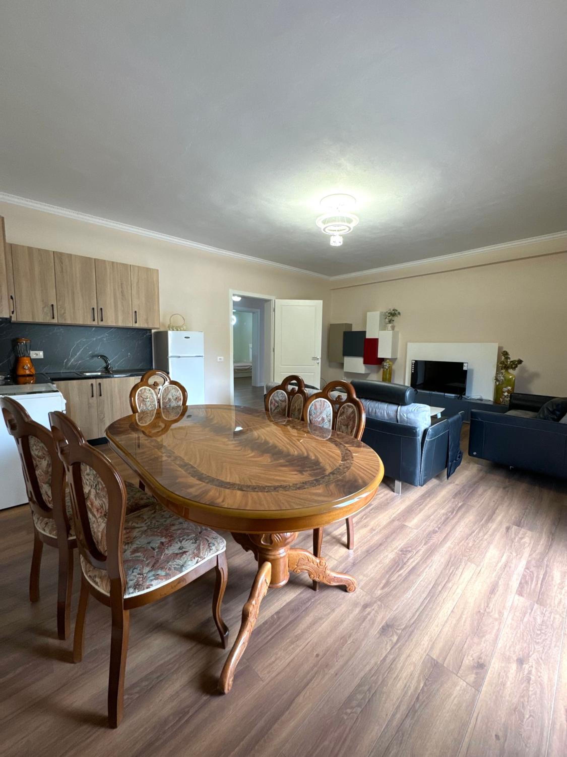 KMK Apartments