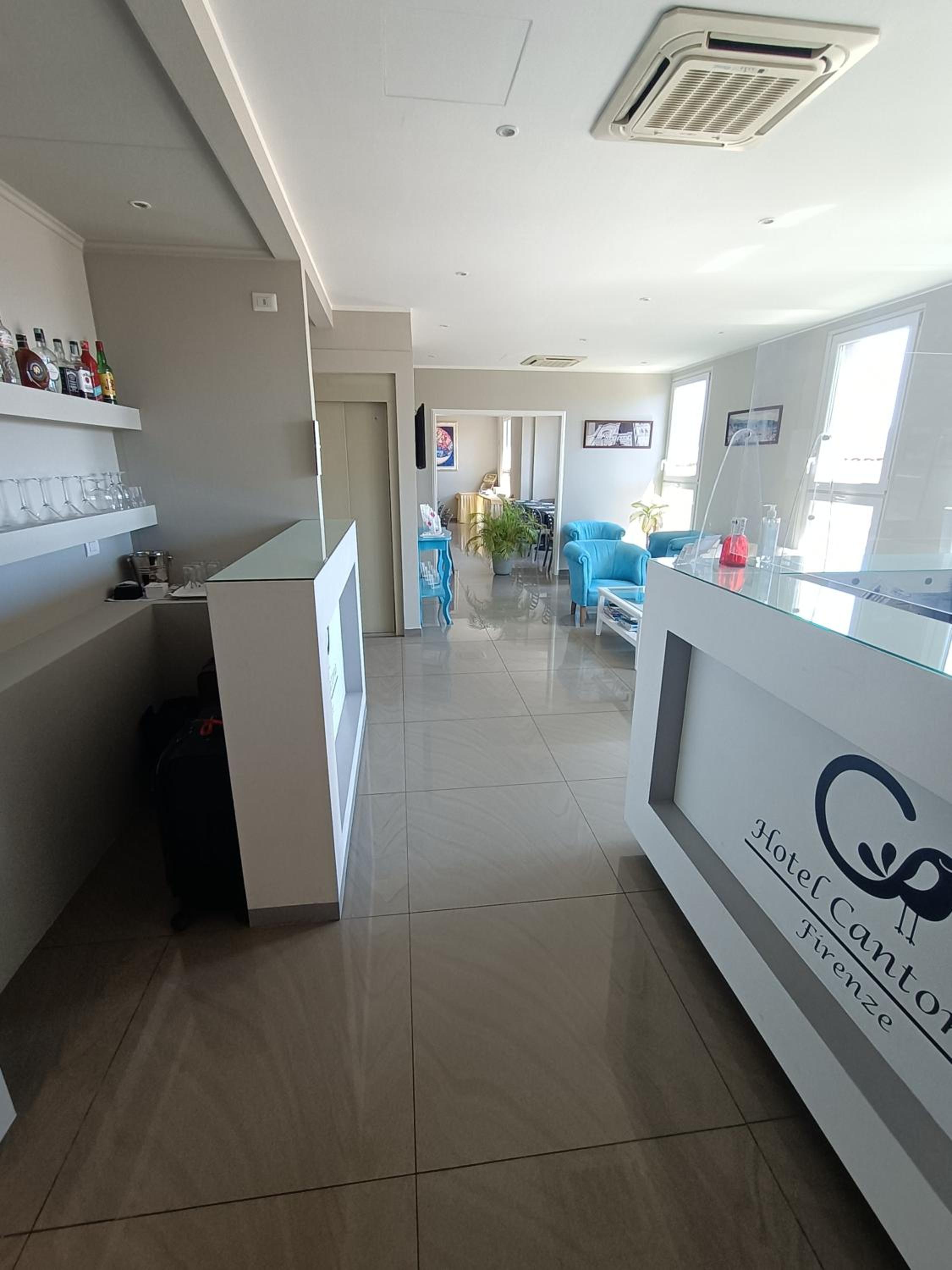 Hotel Cantoria - Image 1