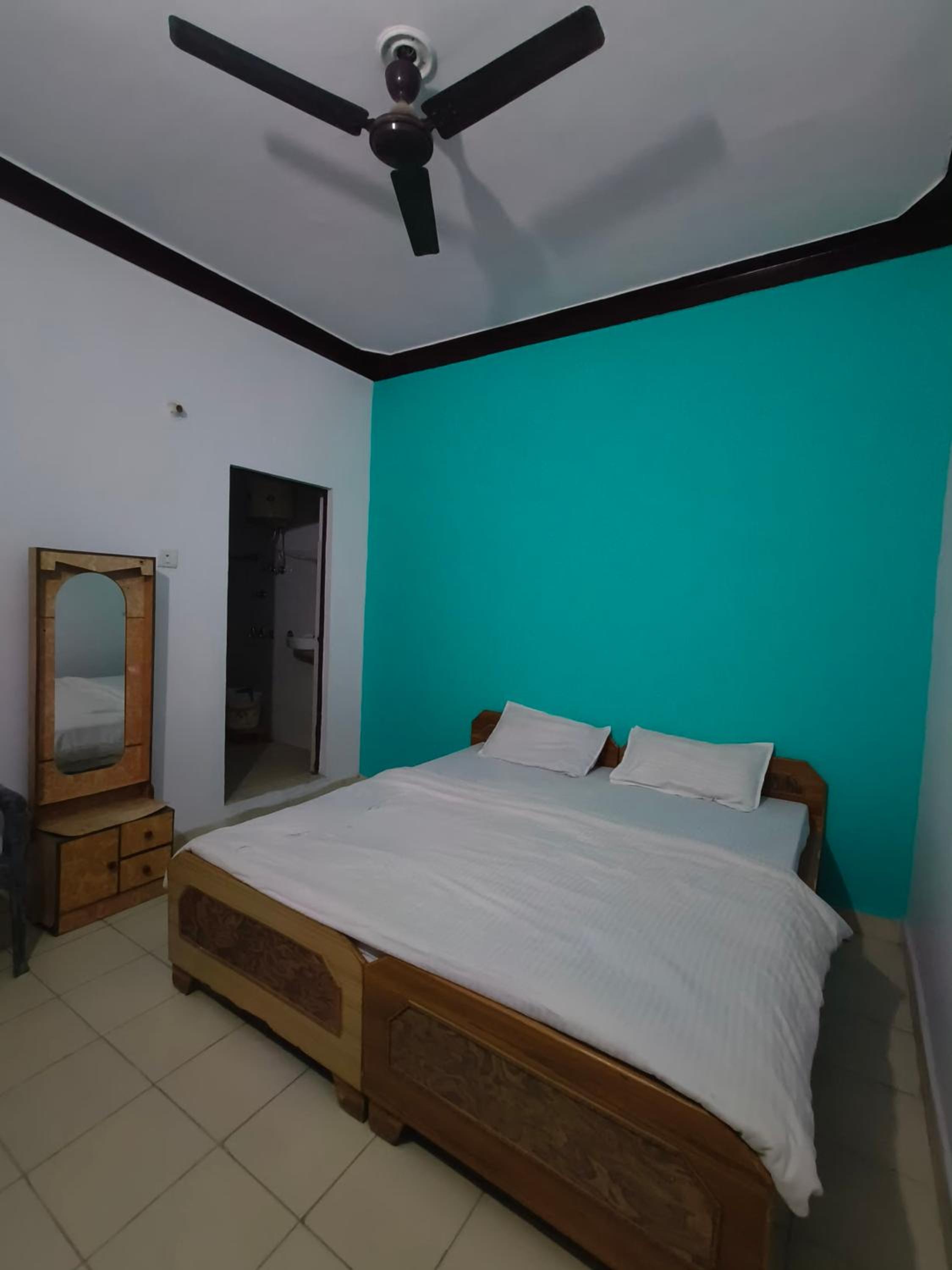 Hotel Madhuban