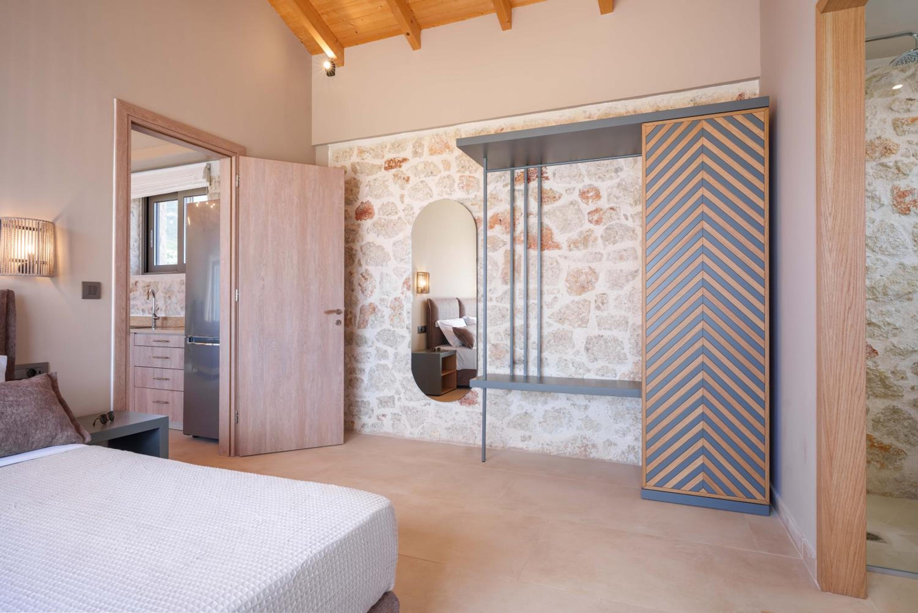 Pantheon Luxury Villas view 3