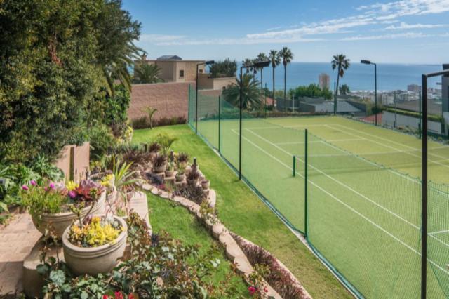 Fresnaye House
