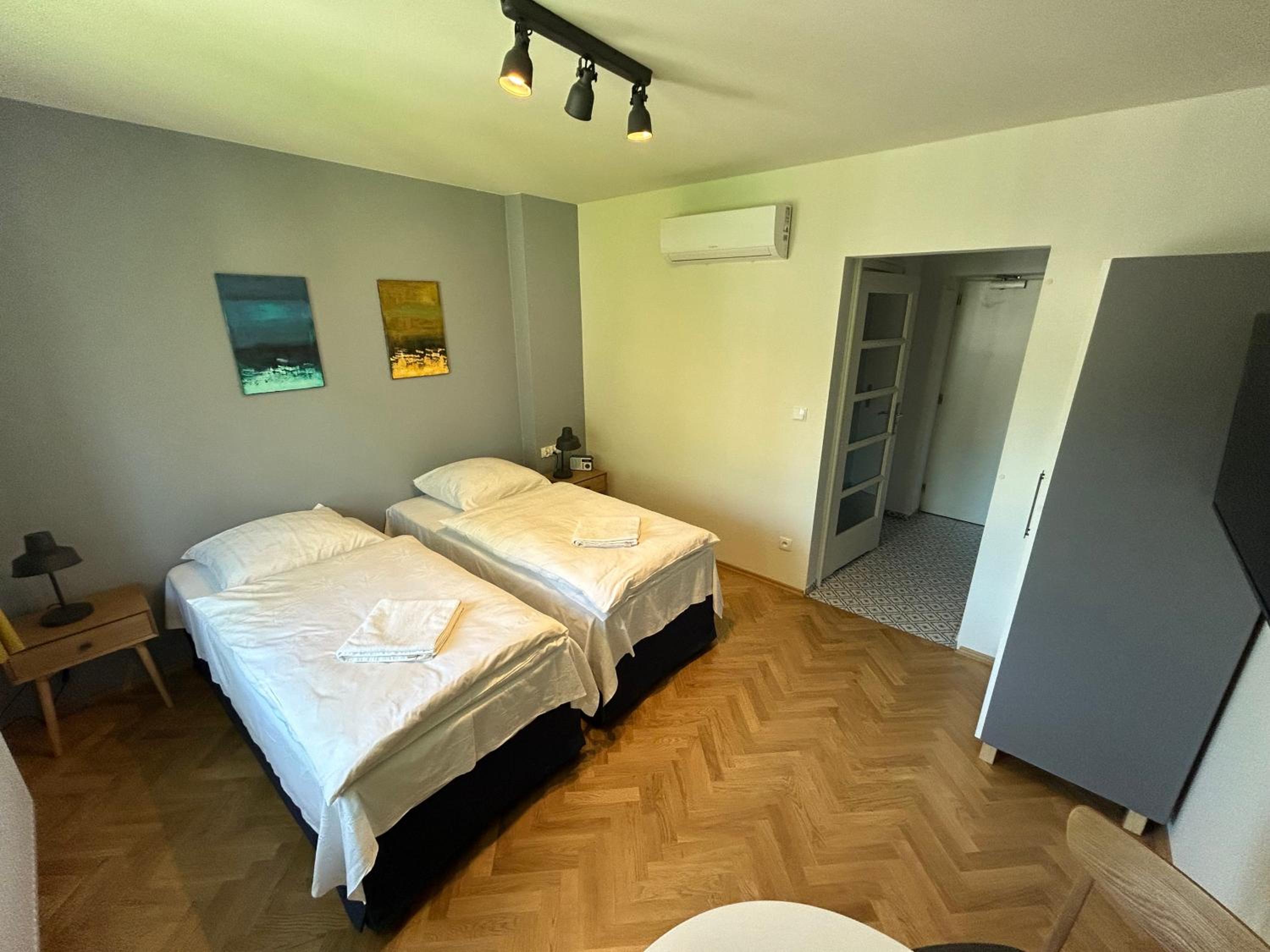 Cybulskiego Guest Rooms